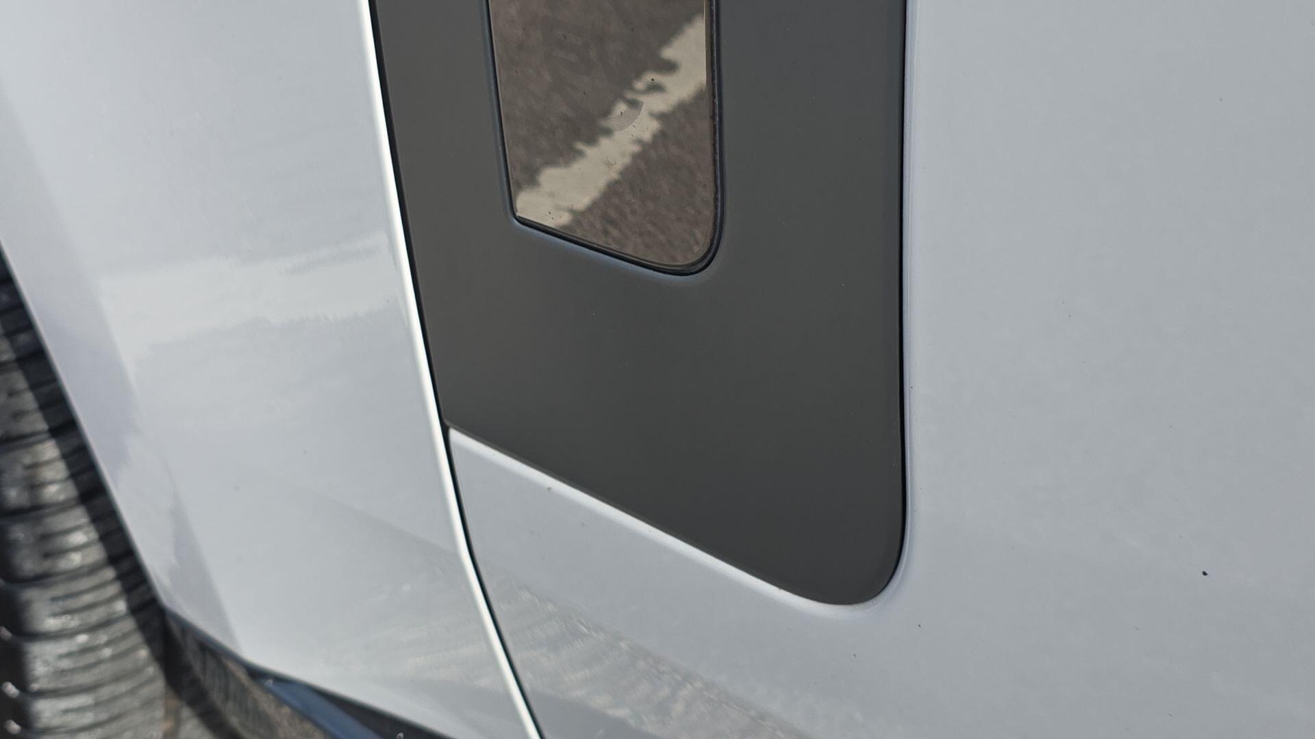 Land Rover Range Rover view 25