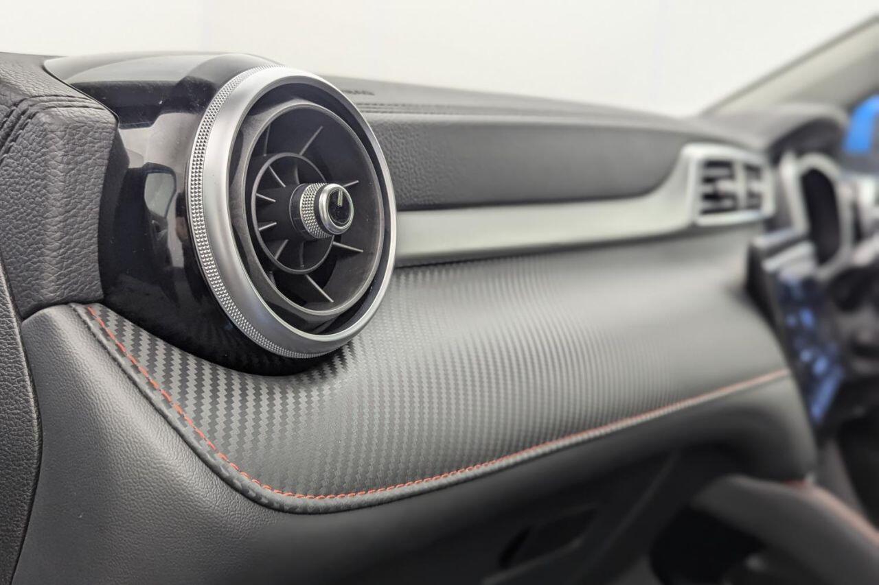 MG ZS view 21