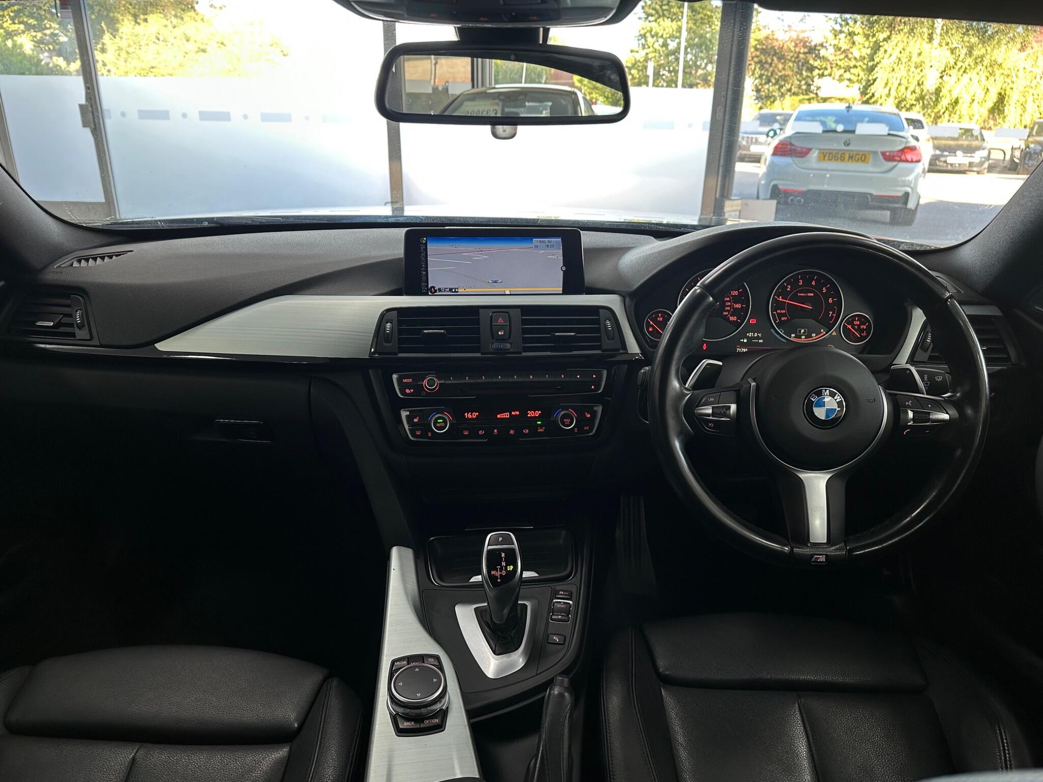 BMW 4 Series view 16