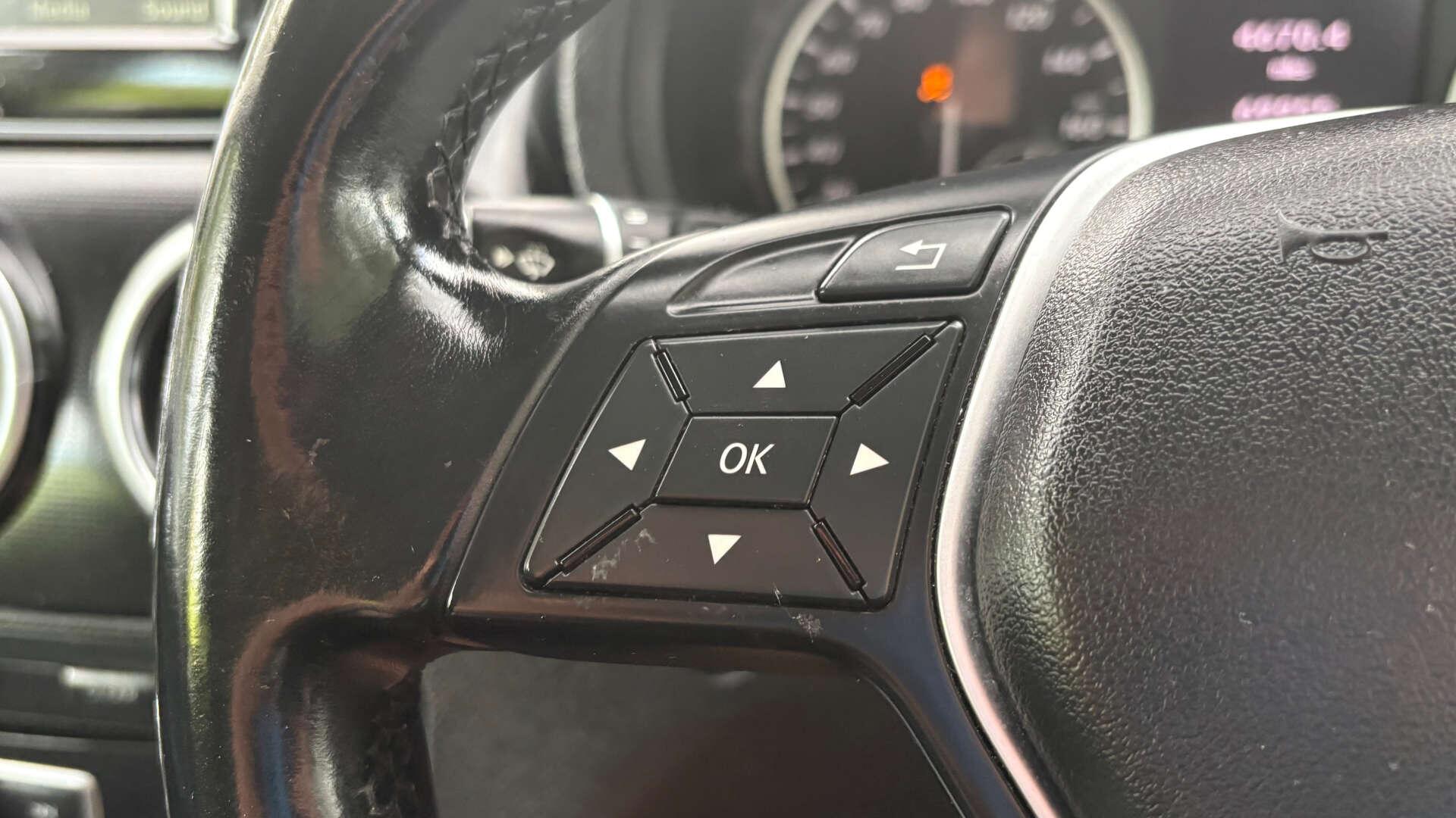 Mercedes-Benz B-Class view 13