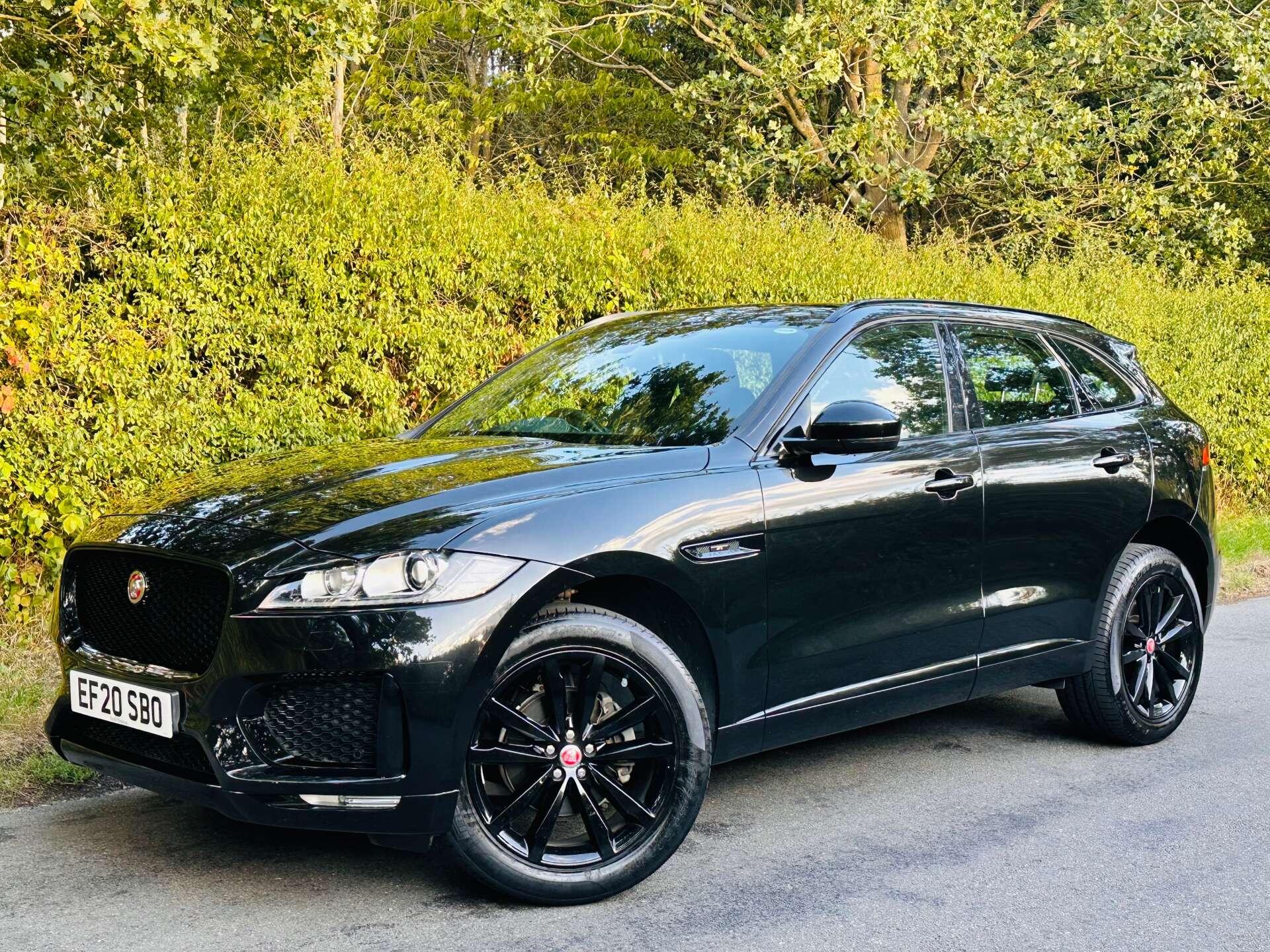 Jaguar F-Pace view 5