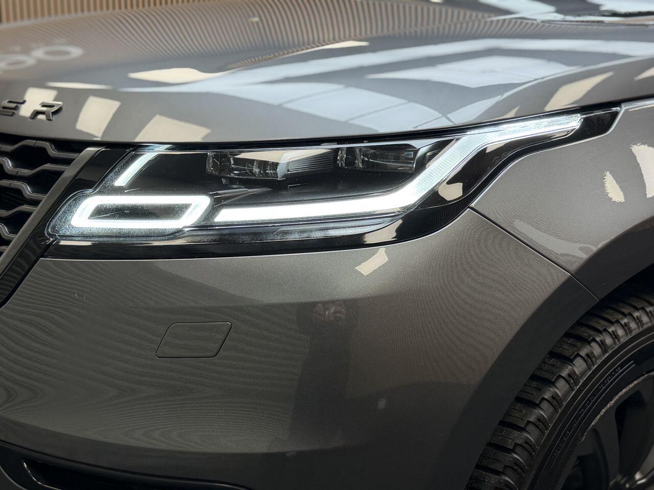 Land Rover Range Rover Velar view 15