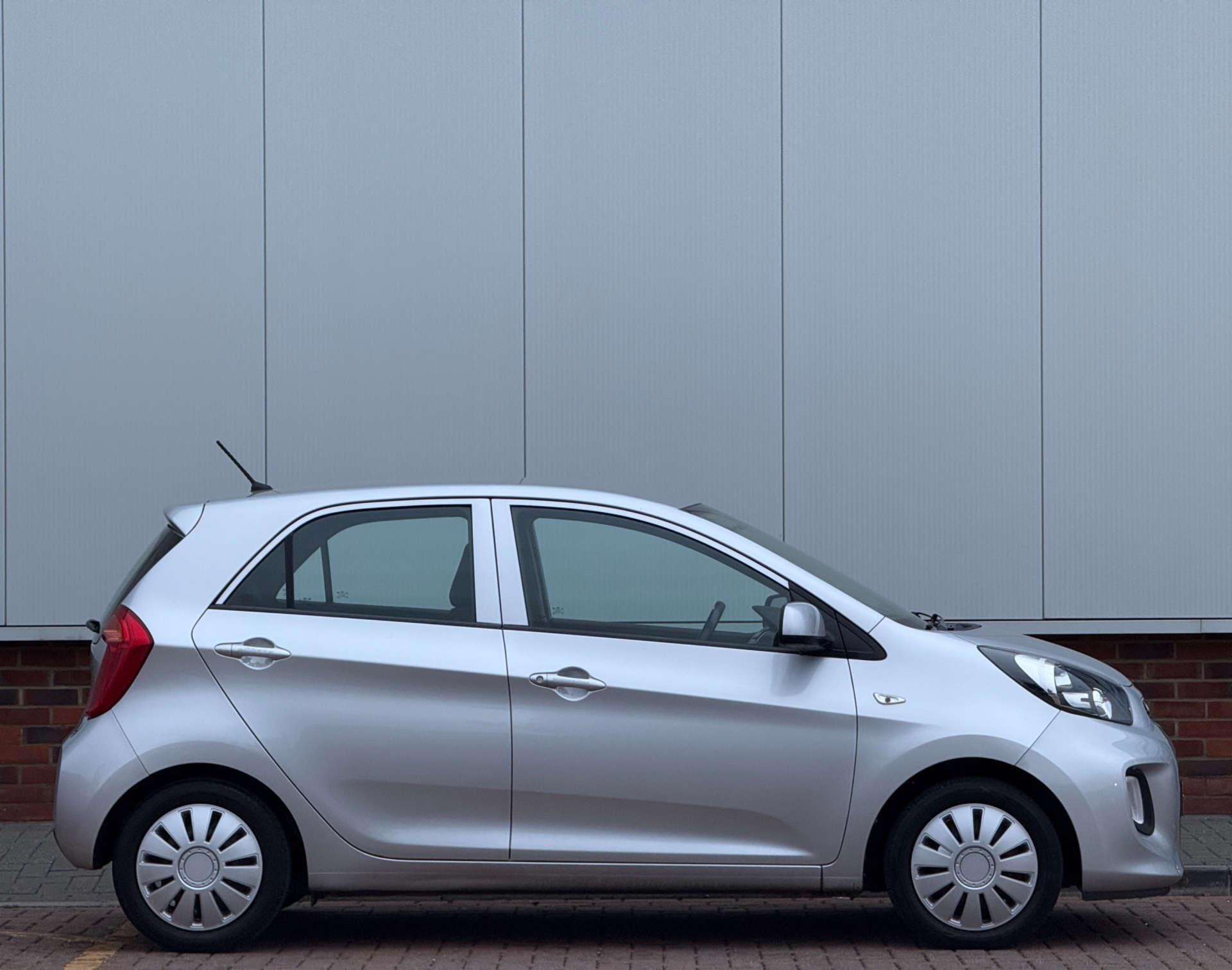 Kia Picanto view 8