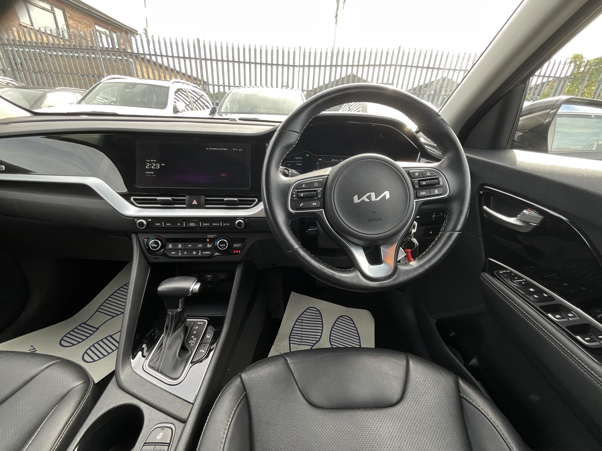 Kia Niro view 6