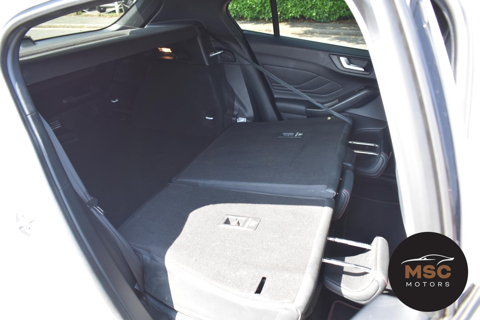 Ford Focus view 38