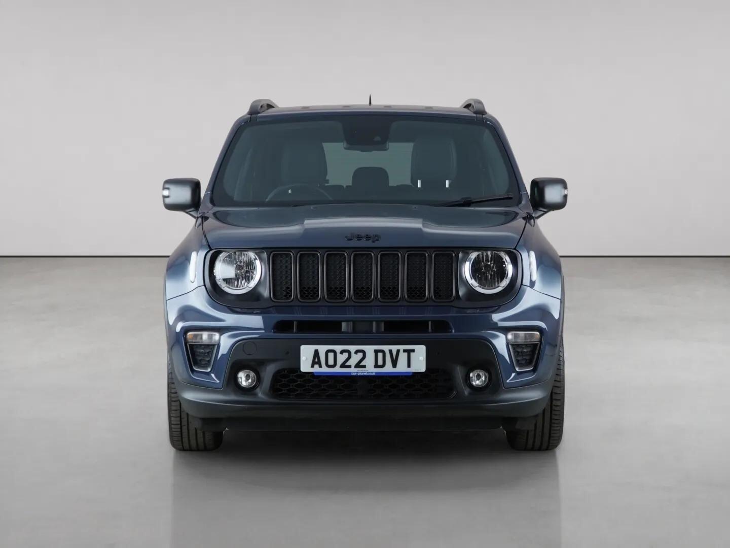 Jeep Renegade view 5