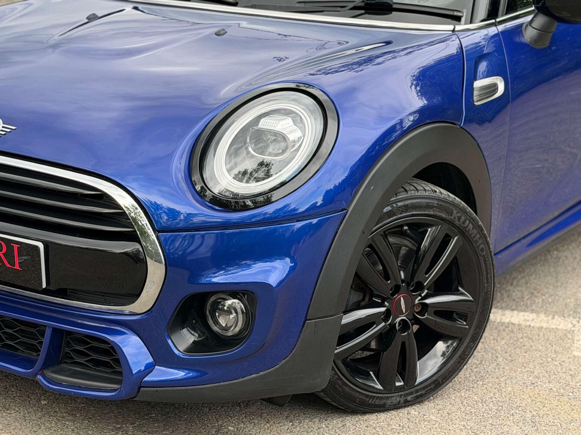 Mini Hatch view 10
