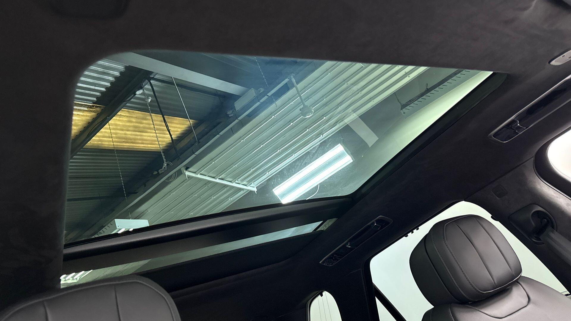 Land Rover Range Rover Sport view 21