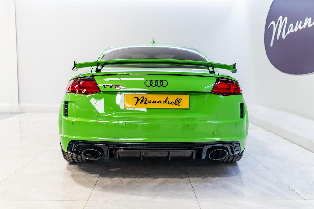 Audi TT RS view 6