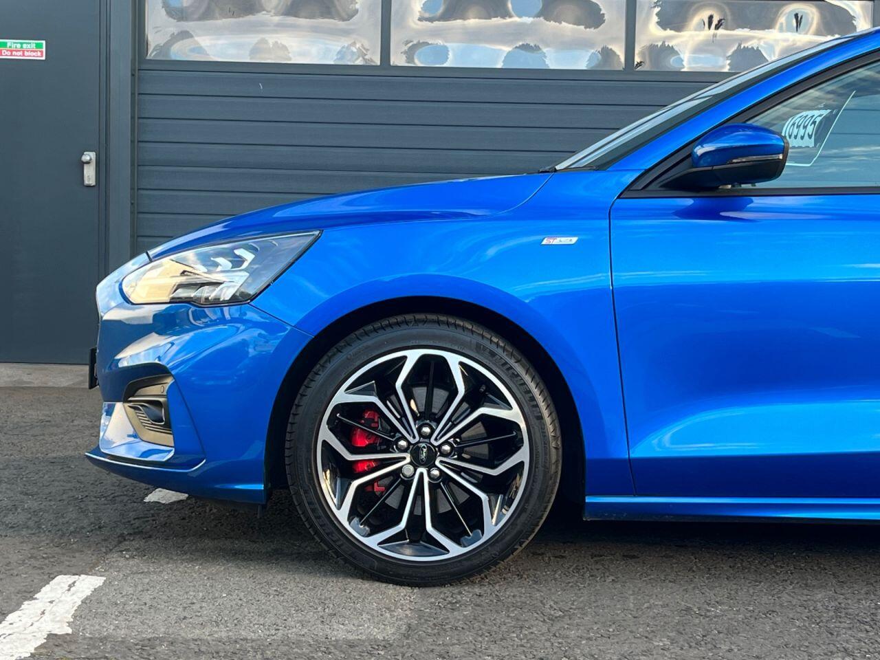 Ford Focus view 8