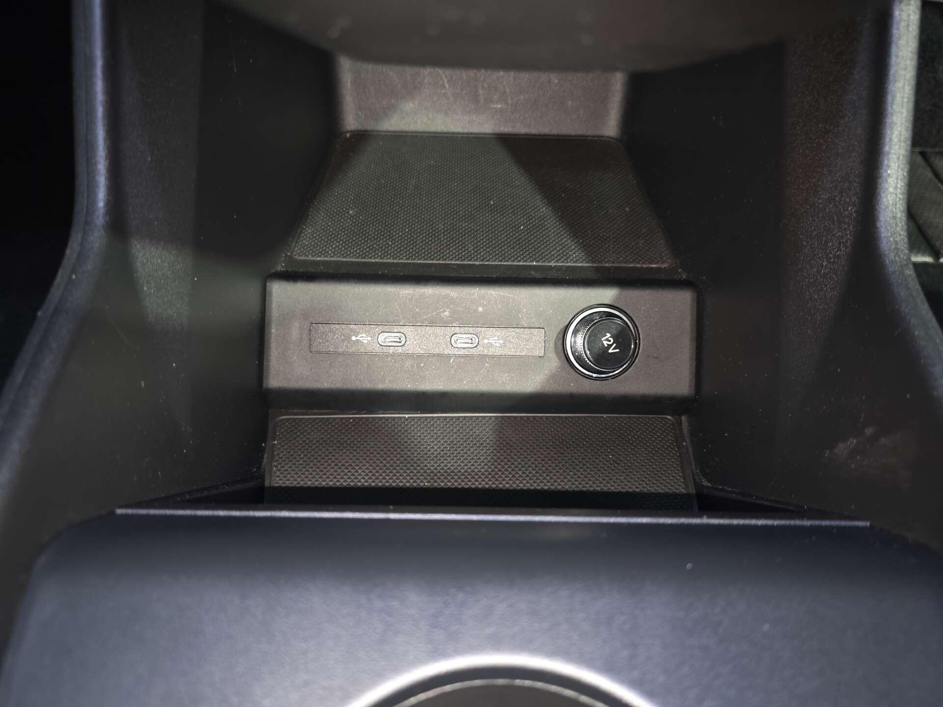 Audi Q4 E-Tron view 25