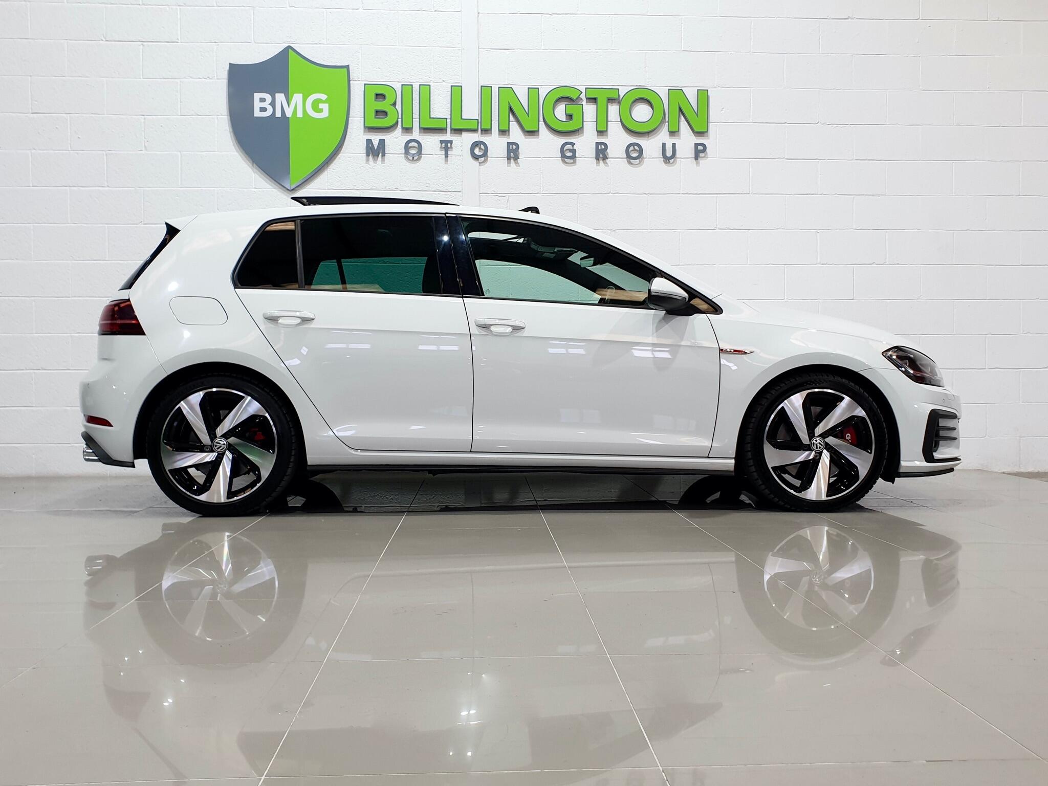 Volkswagen Golf view 8