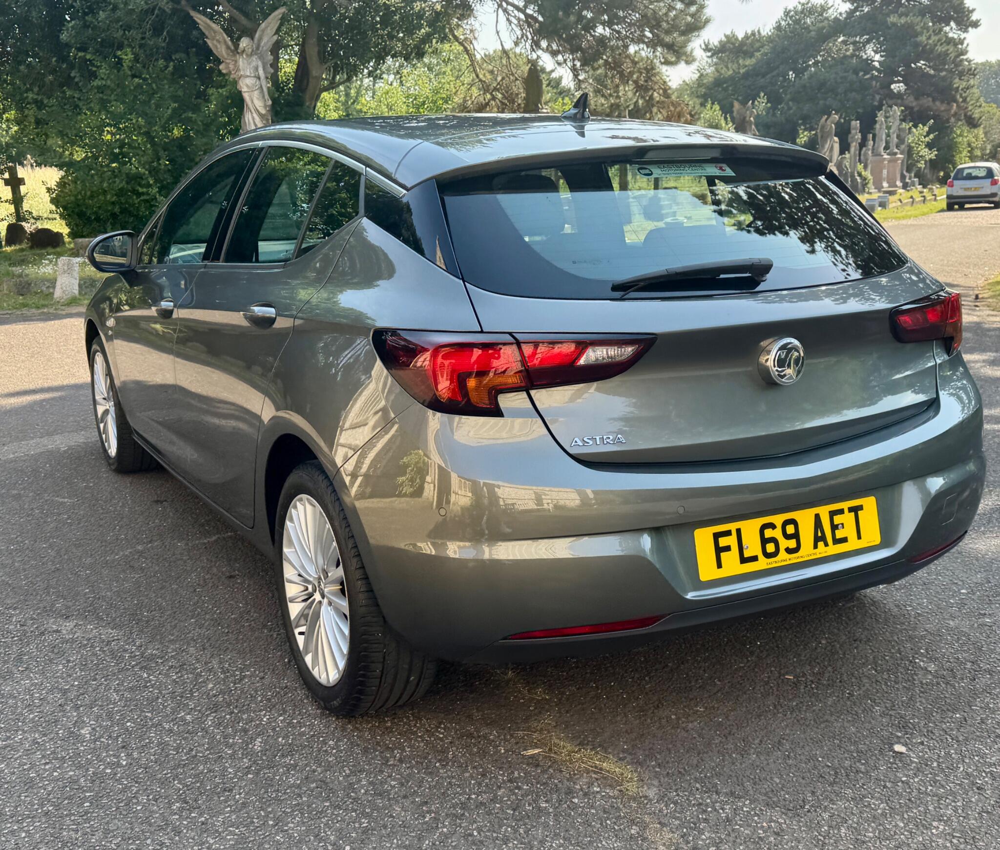 Vauxhall Astra view 4