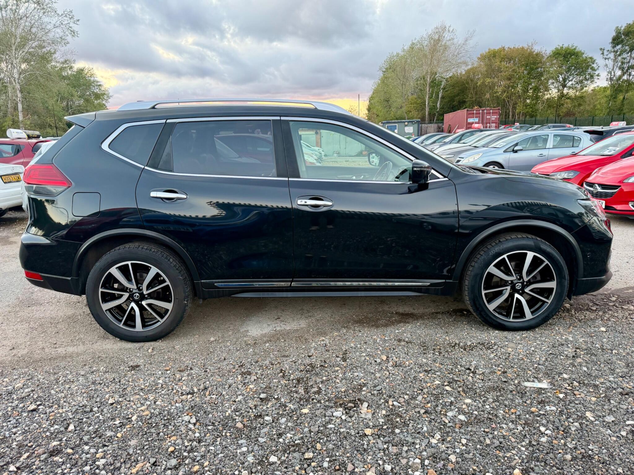Nissan X-Trail view 18