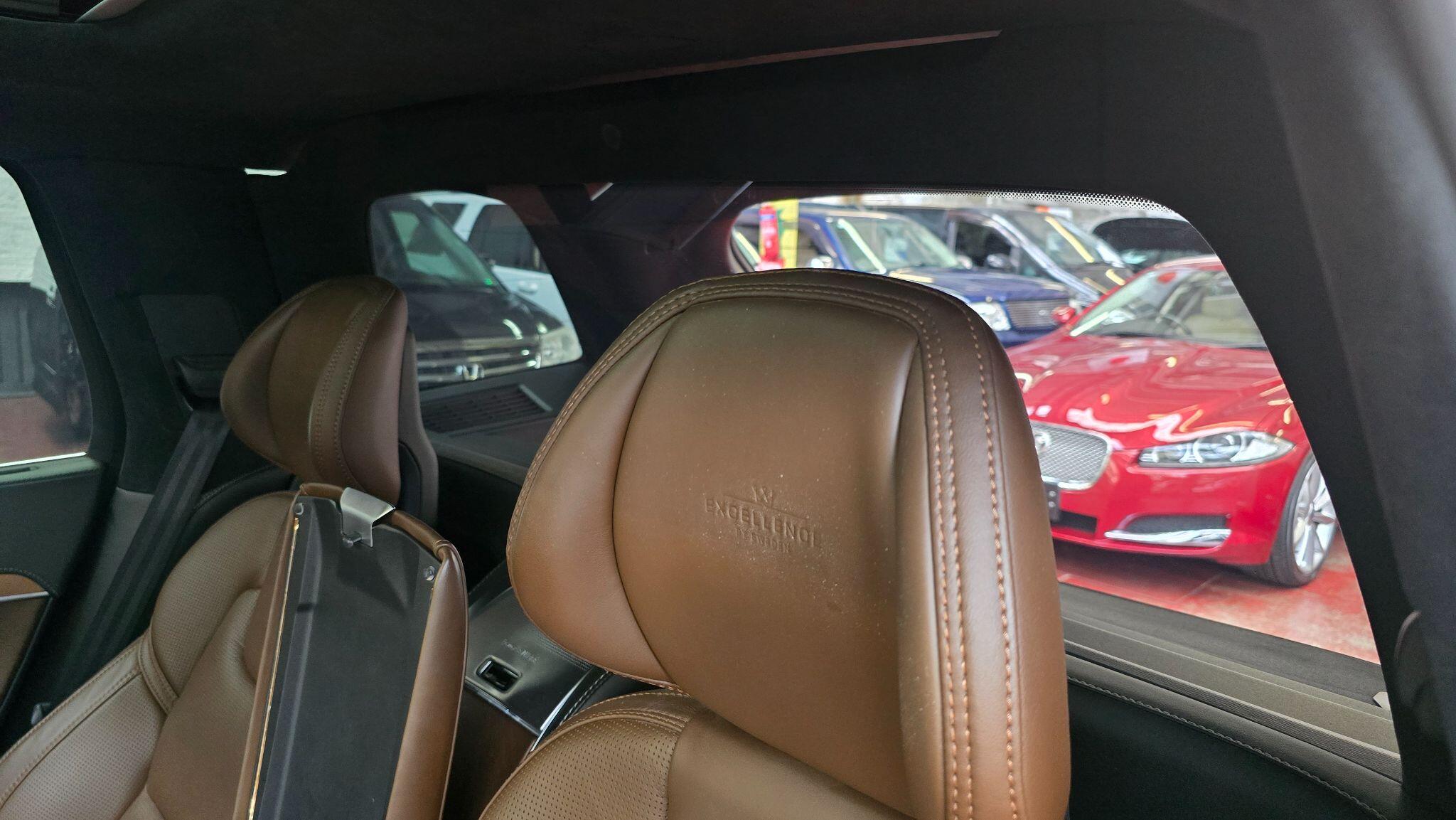Volvo XC90 view 33