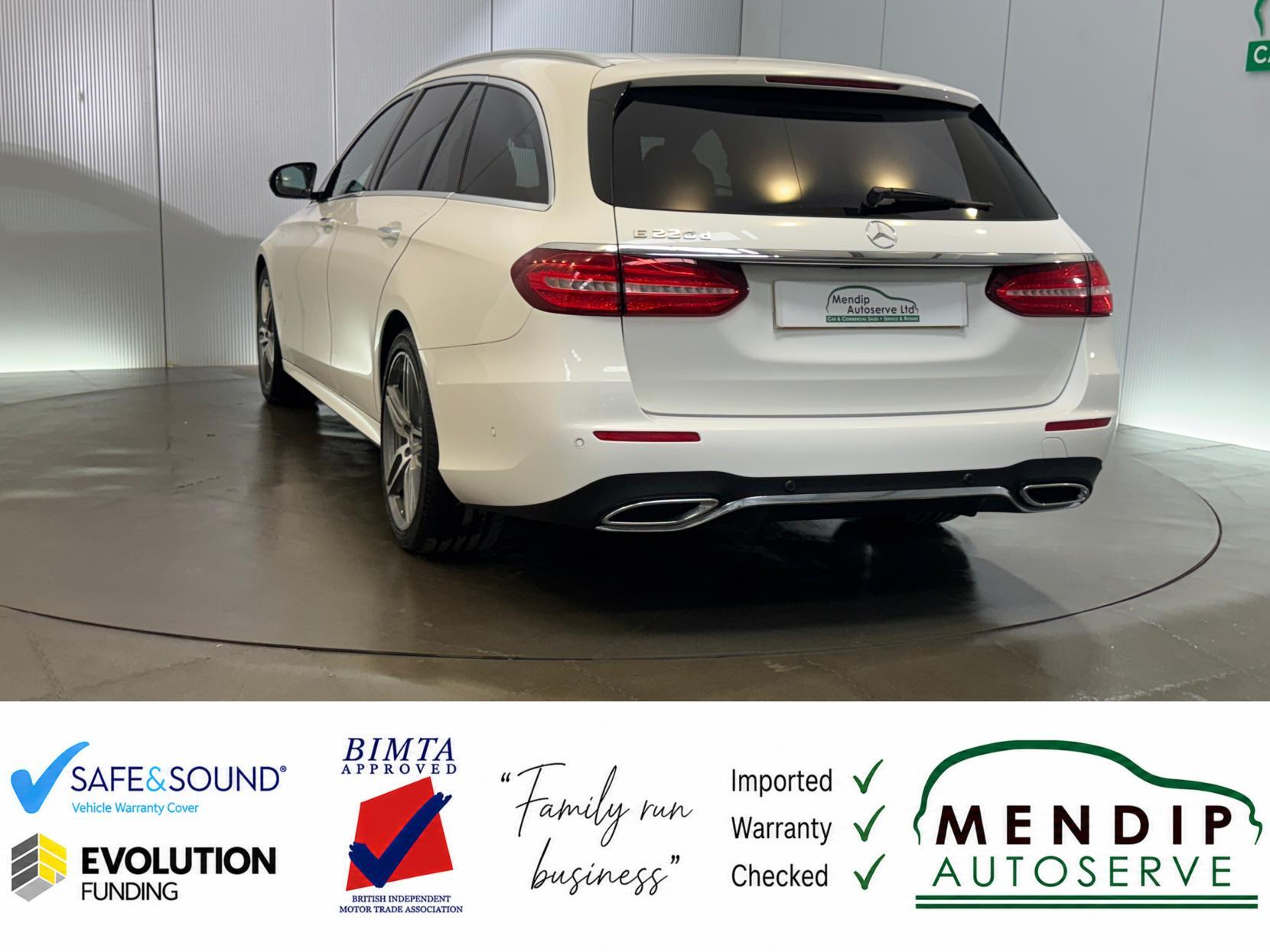 Mercedes-Benz E Class view 14