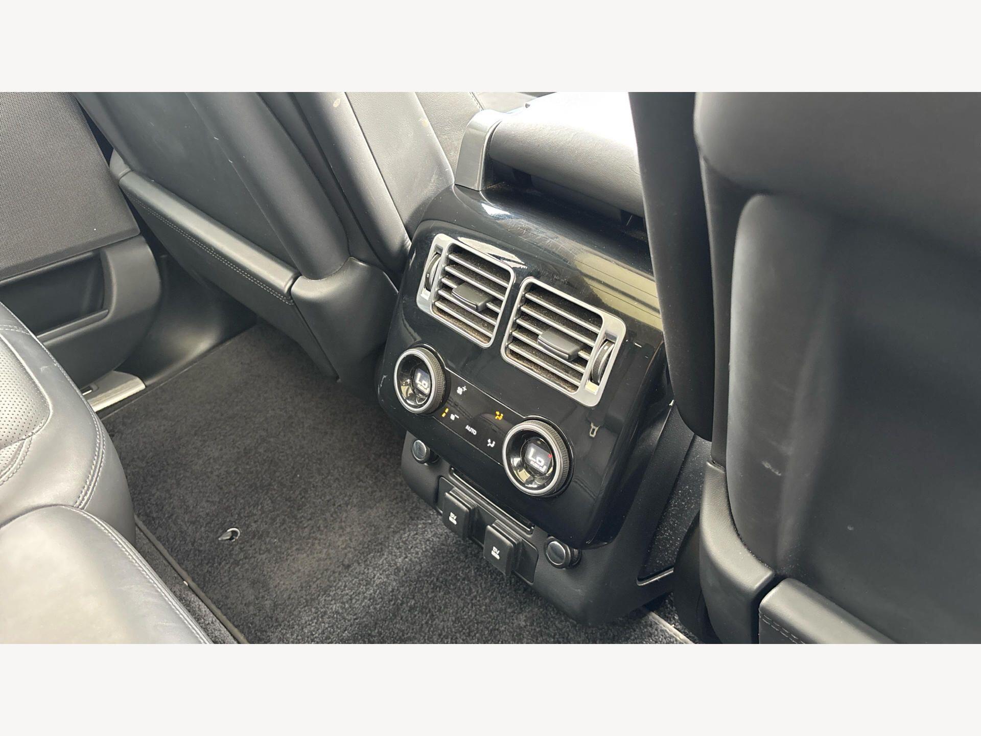 Land Rover Range Rover view 22