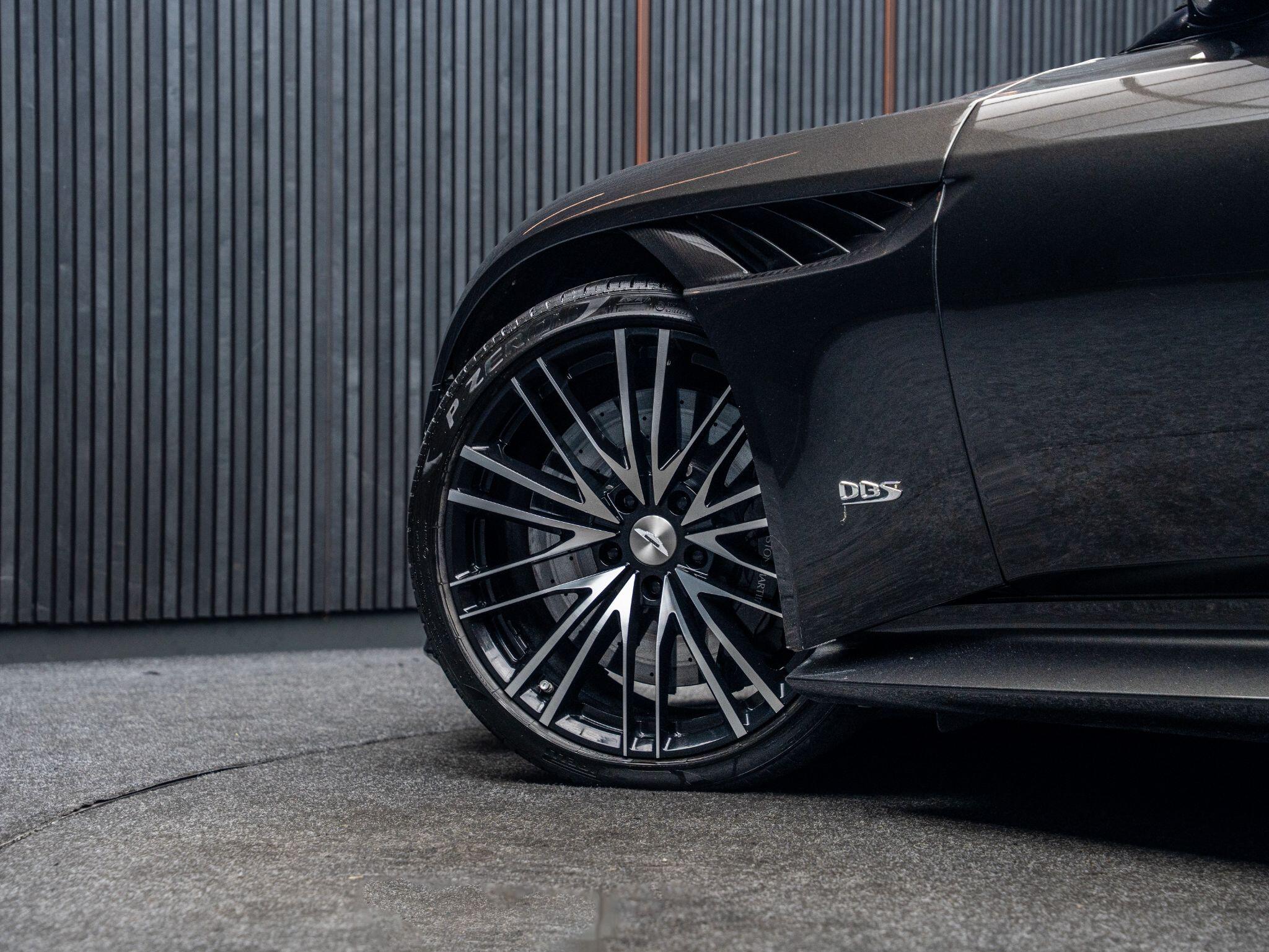 Aston Martin DBS view 15