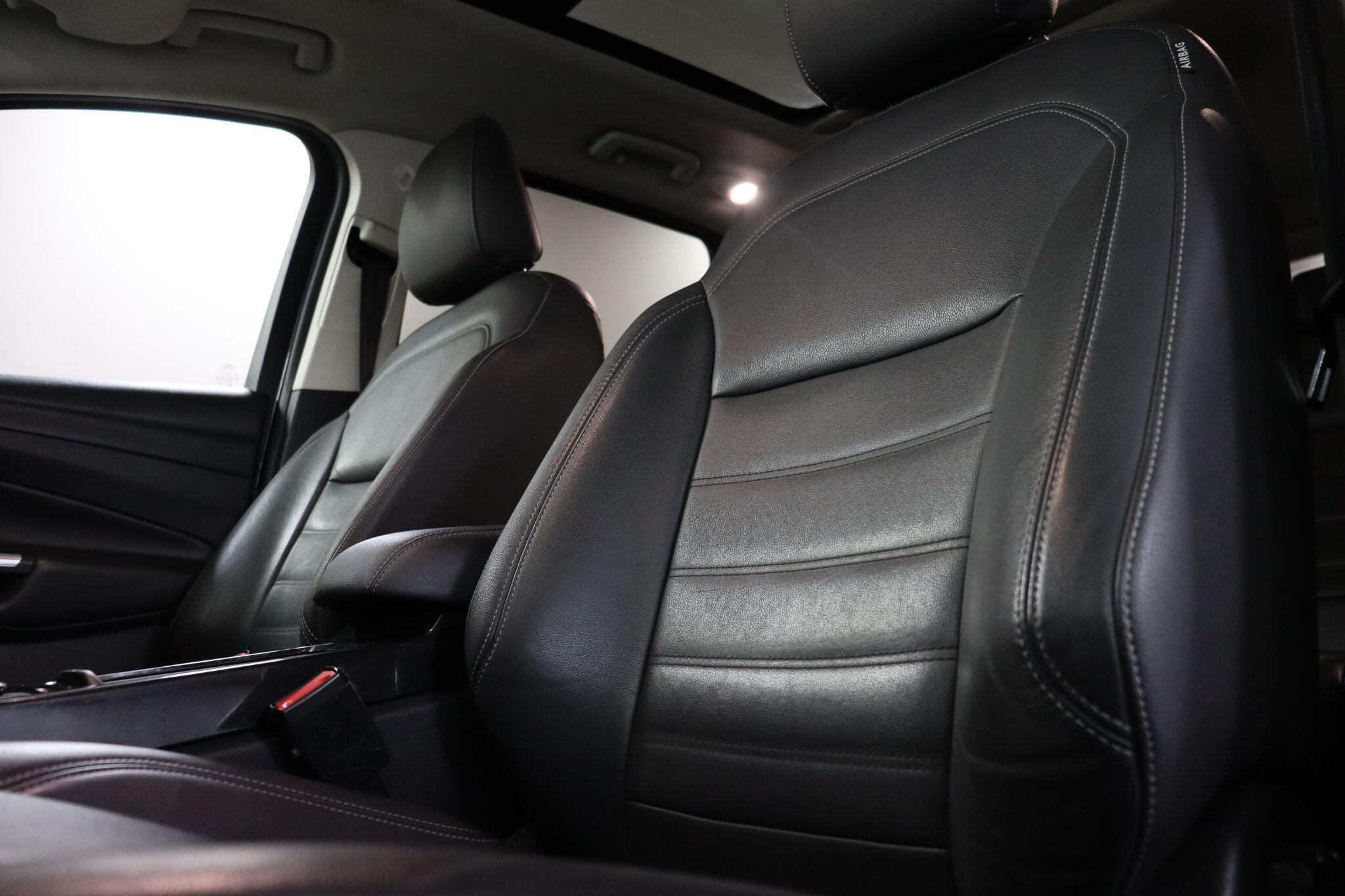 Ford Kuga view 35