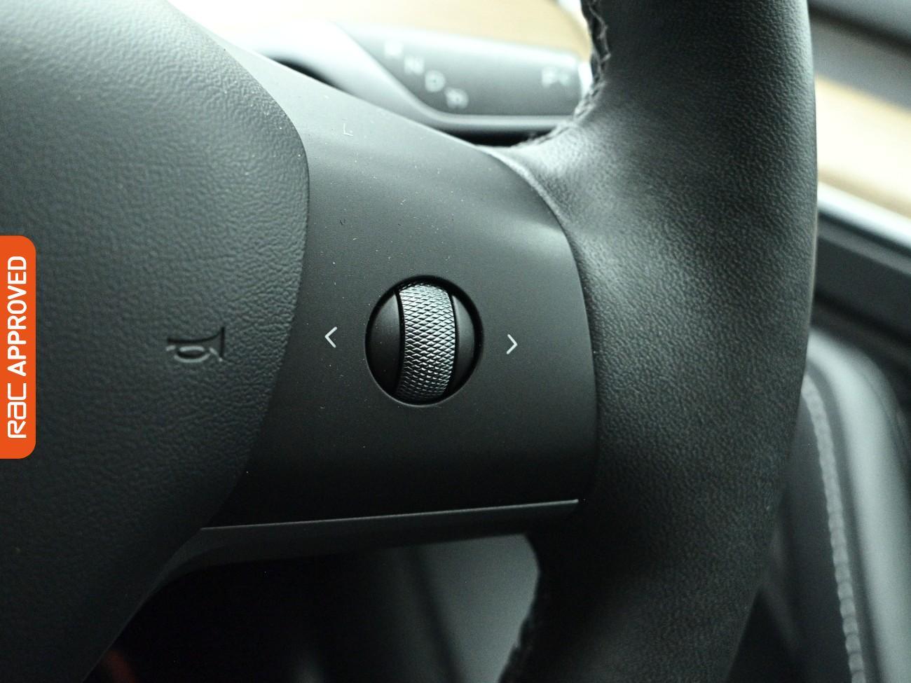 Tesla Model 3 view 22