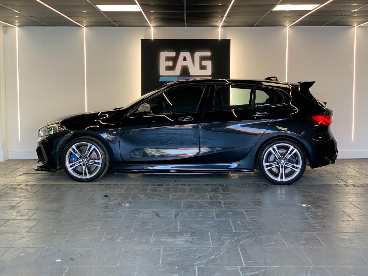 BMW 1 Series view 3