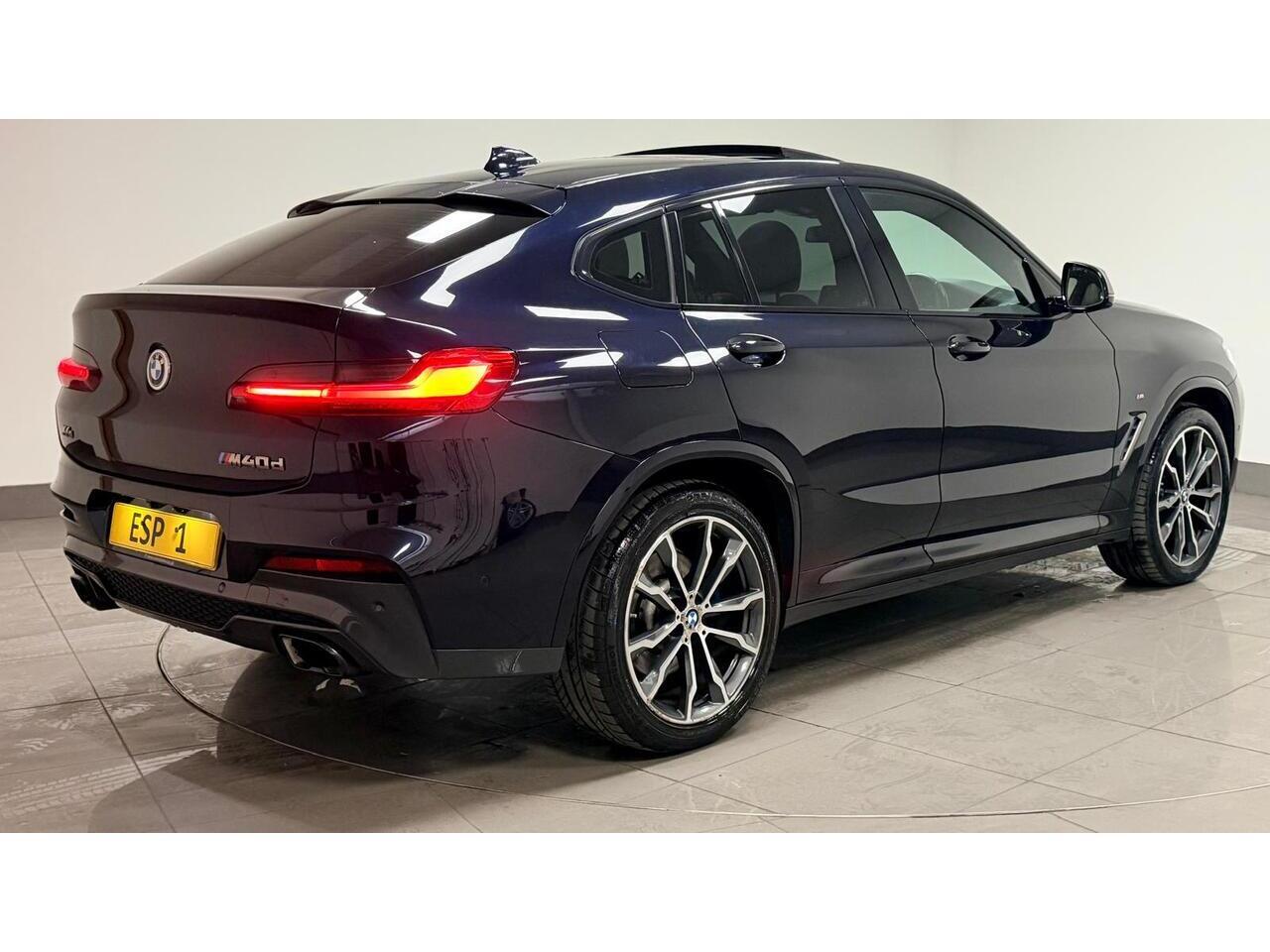 BMW X4 view 9