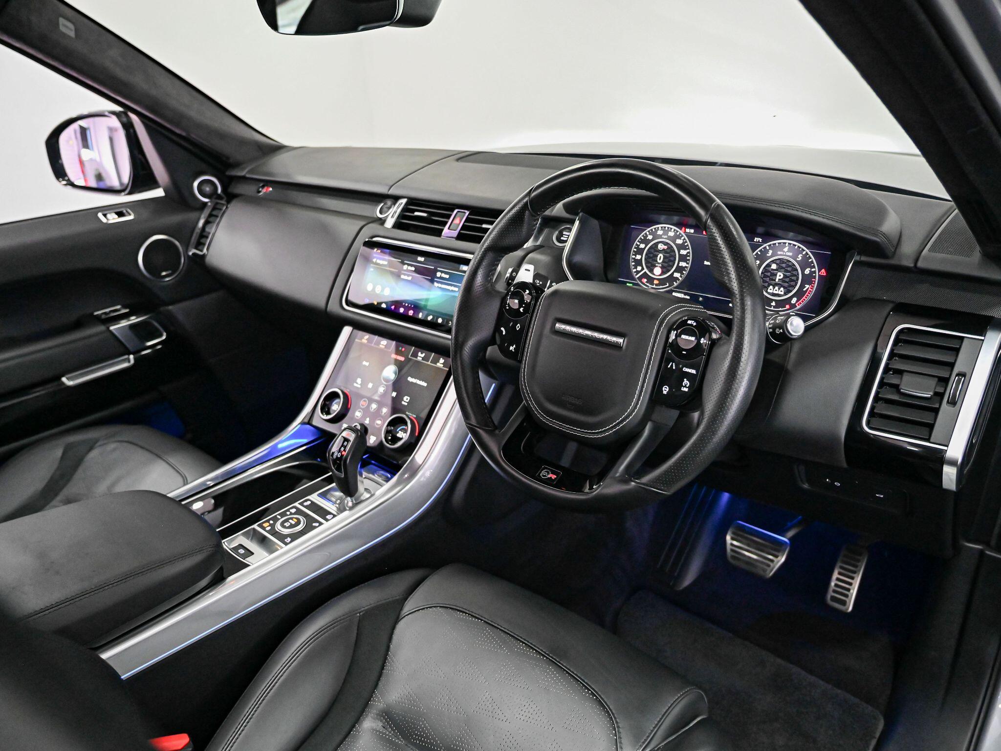 Land Rover Range Rover Sport view 2