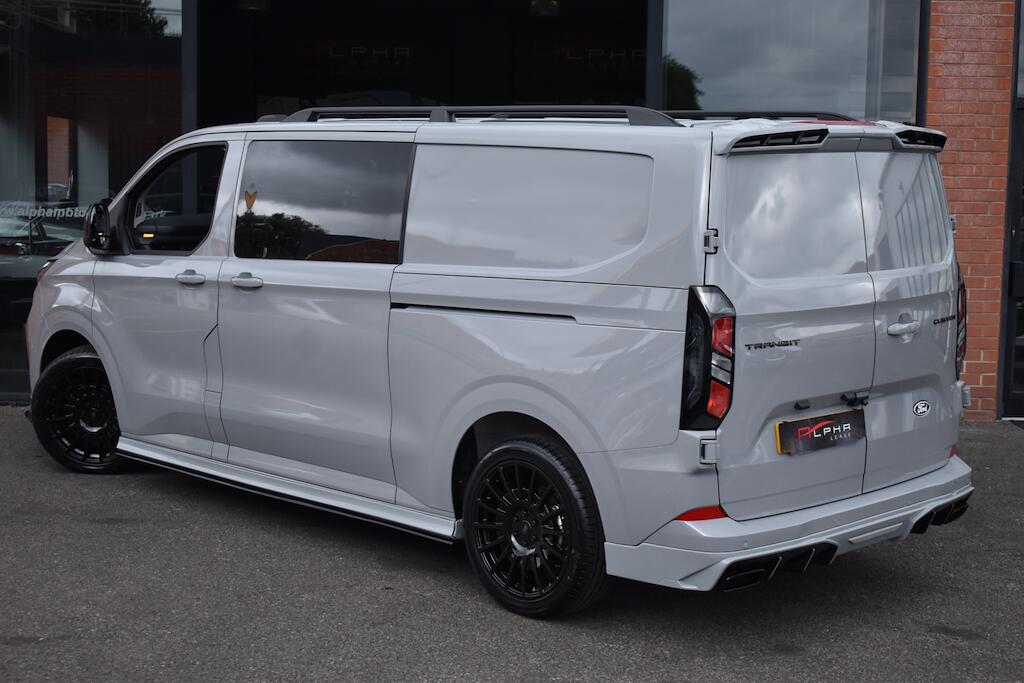Ford Transit Custom view 2