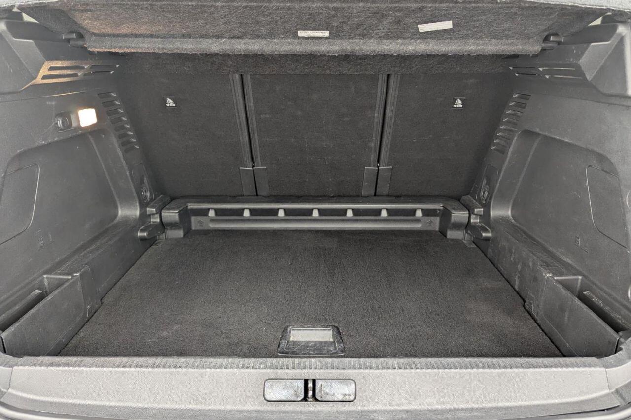 Citroen C5 Aircross view 20