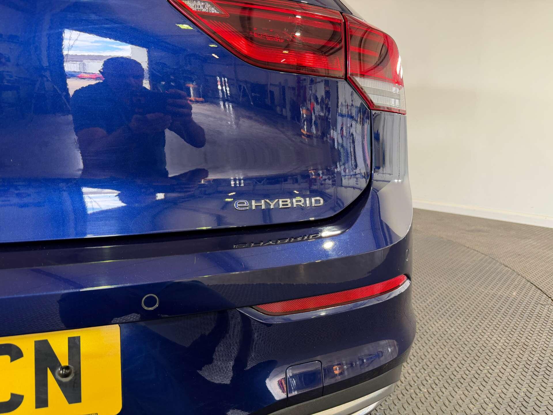 Volkswagen Golf view 9