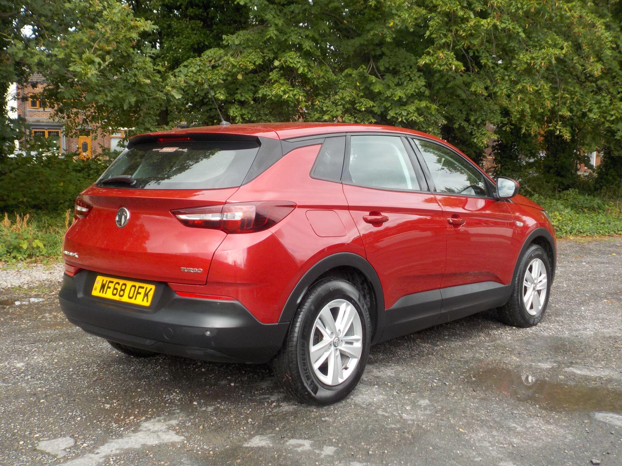 Vauxhall Grandland X 1.2 Turbo SE Euro 6 (s/s) 5dr