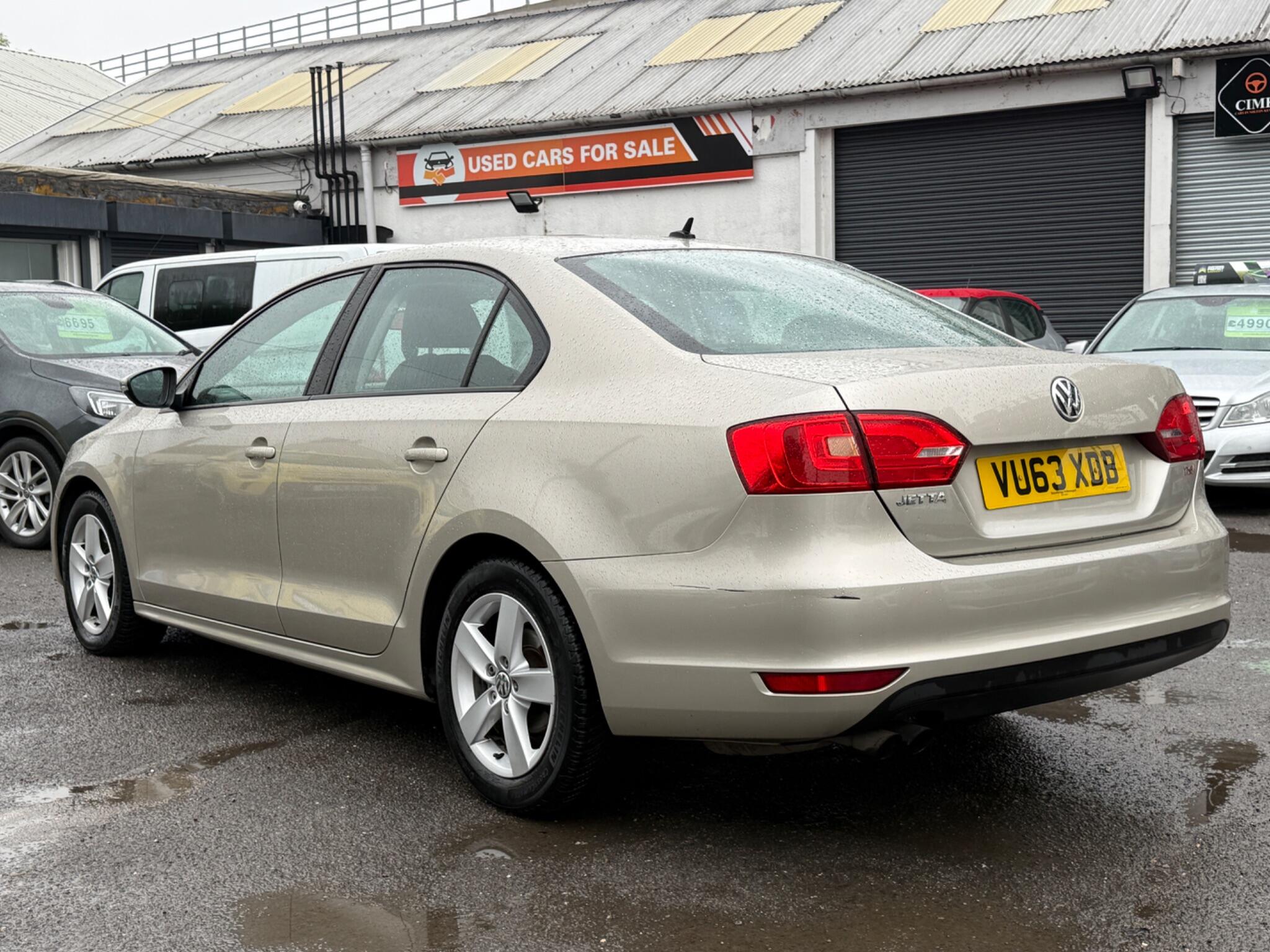 Volkswagen Jetta - Image 13