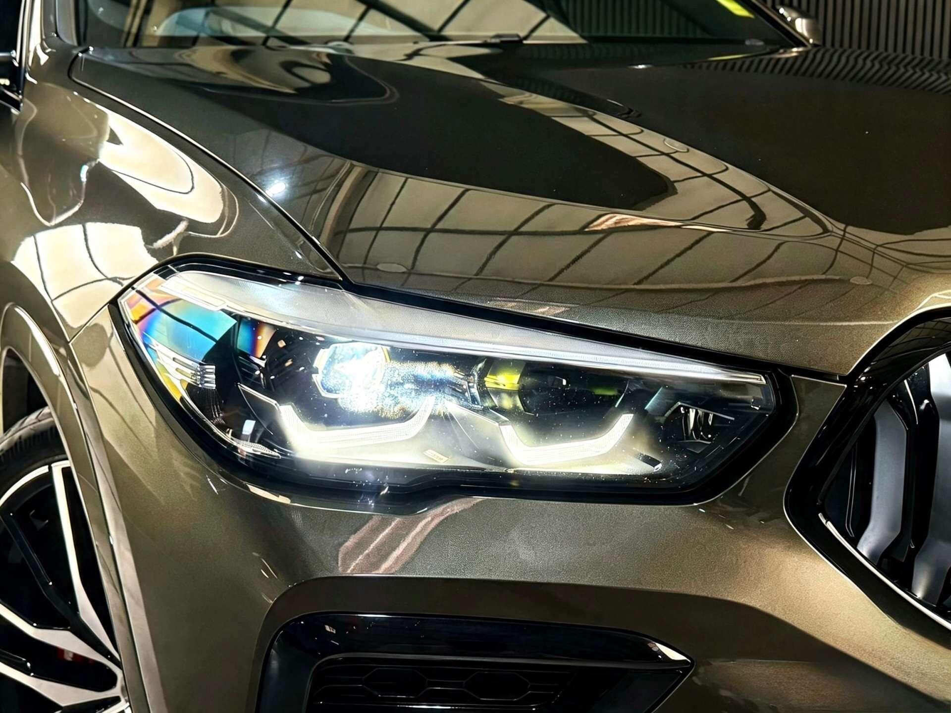 BMW X6 view 3