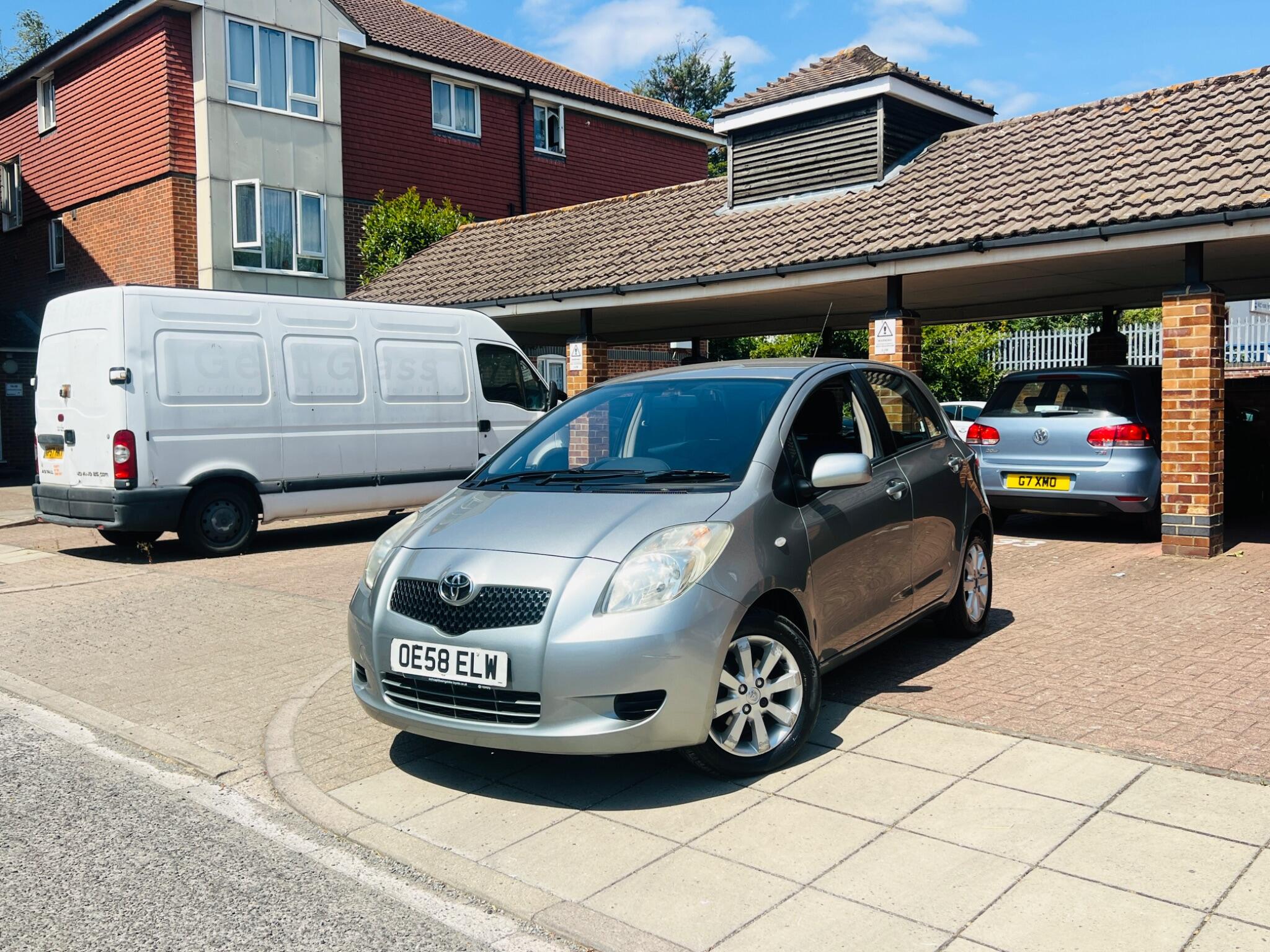 Toyota Yaris view 2