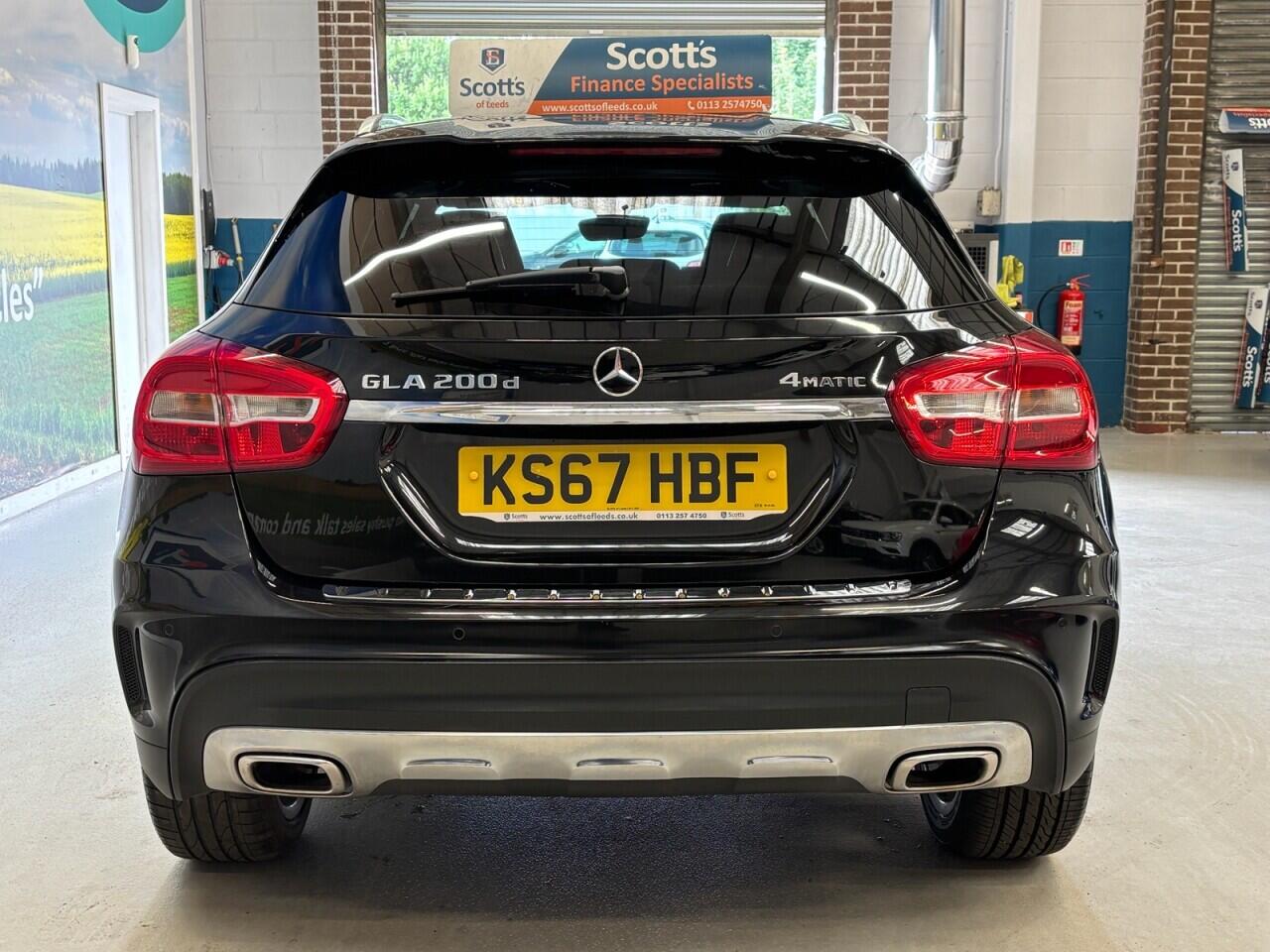 Mercedes-Benz GLA view 6