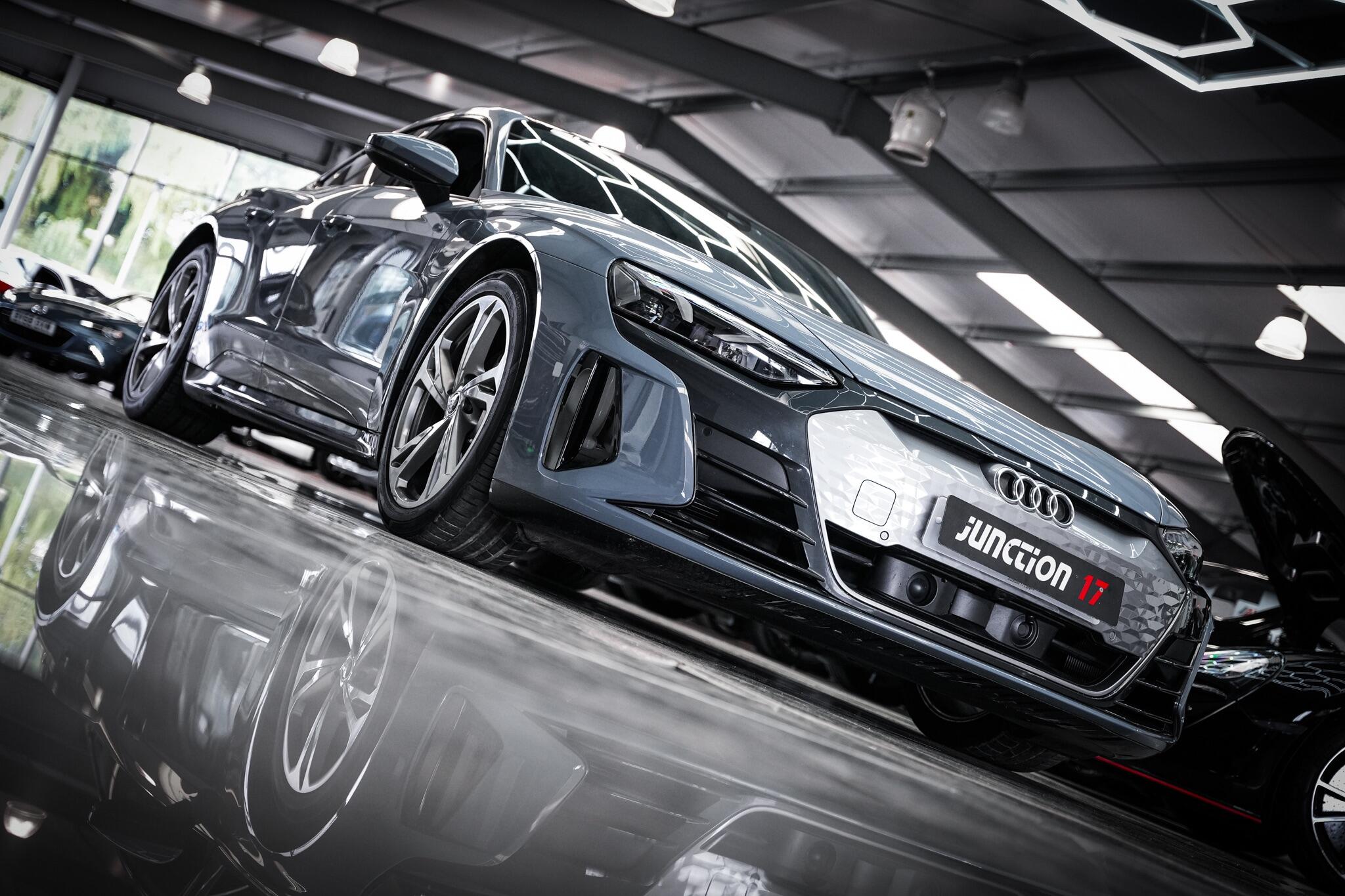Audi e-tron GT view 33