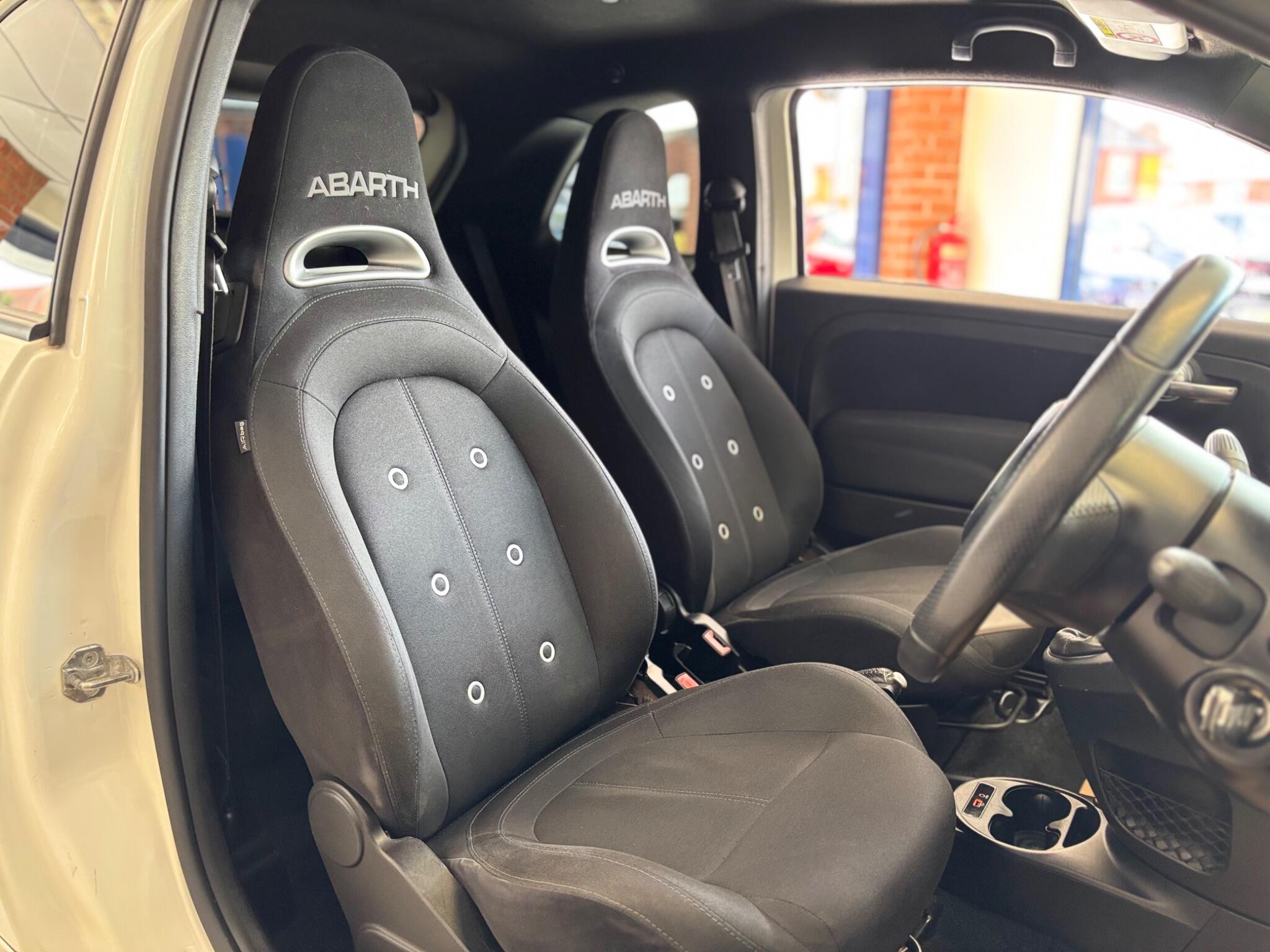Abarth 595 view 12