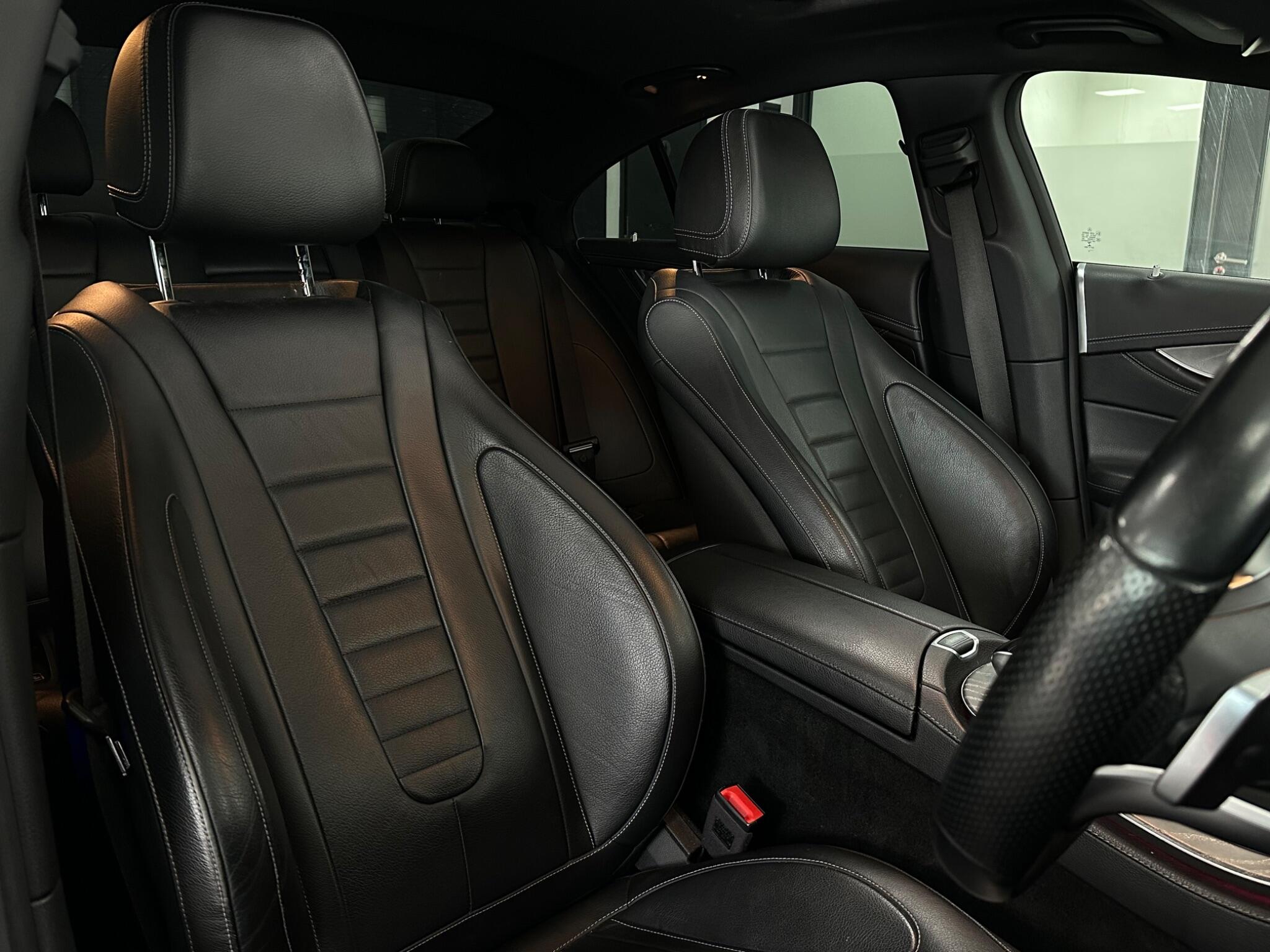 Mercedes-Benz CLS view 25