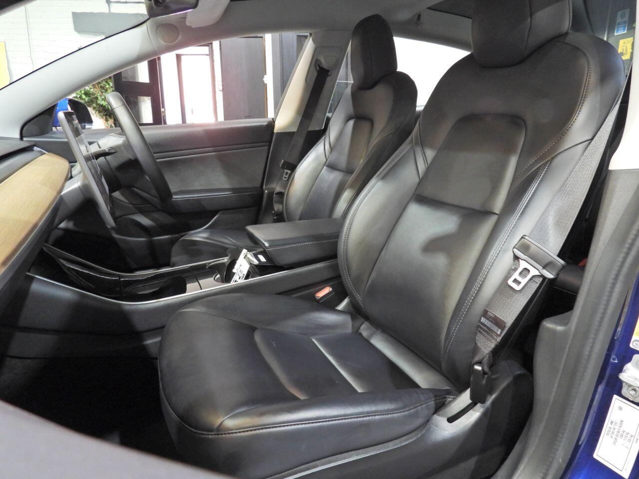 Tesla Model 3 view 18