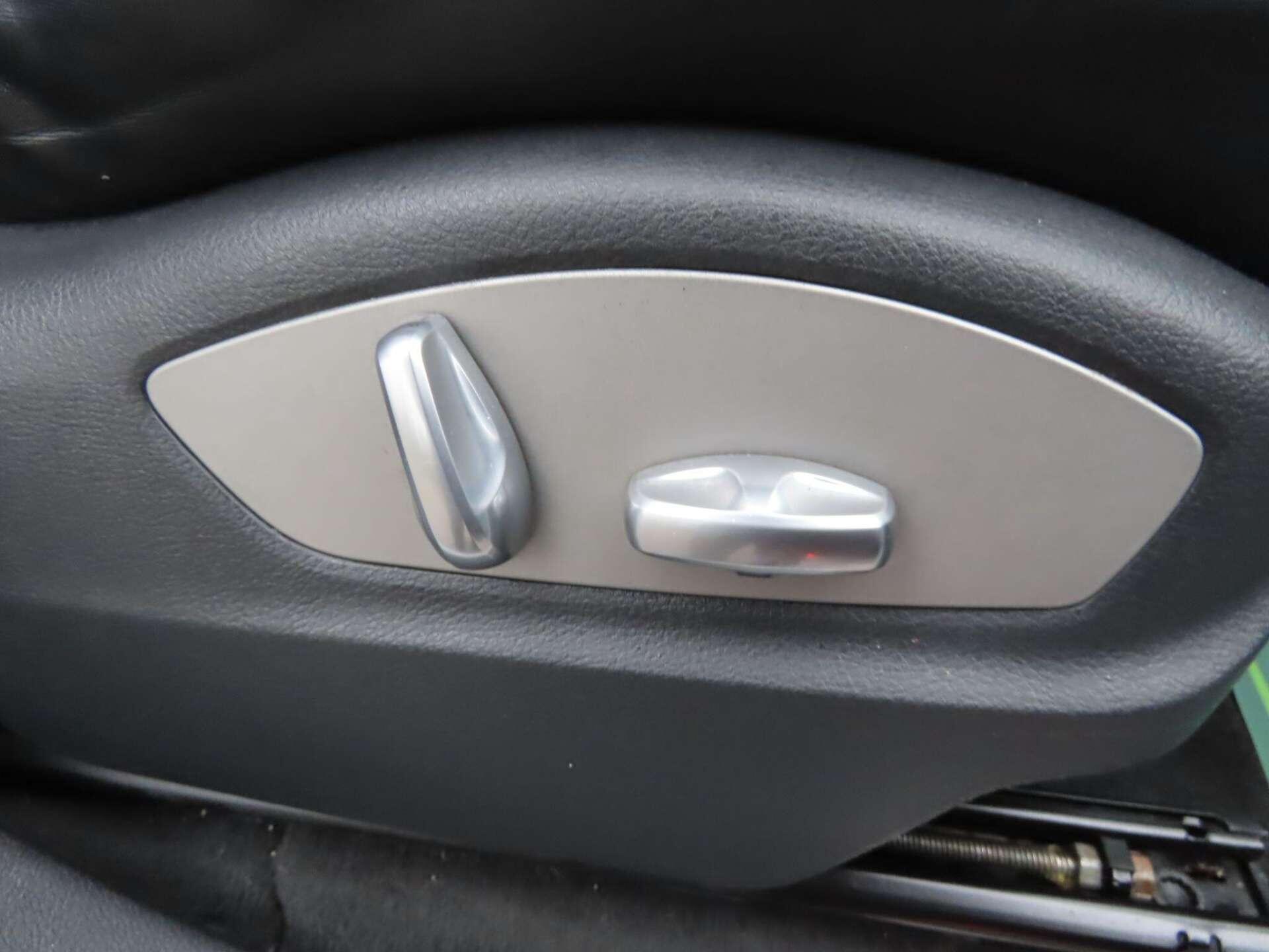 Porsche Cayenne view 17