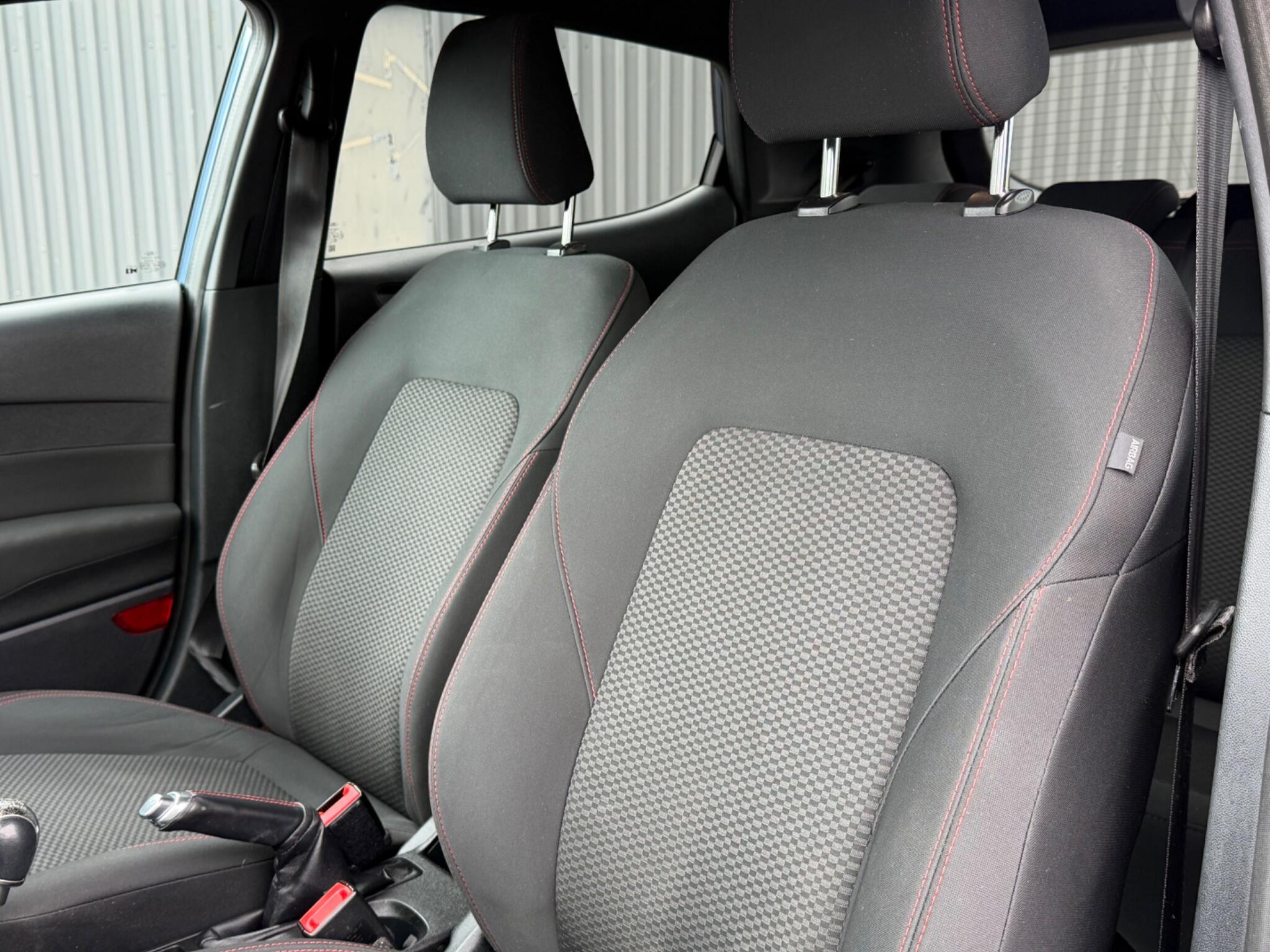 Ford Fiesta view 15