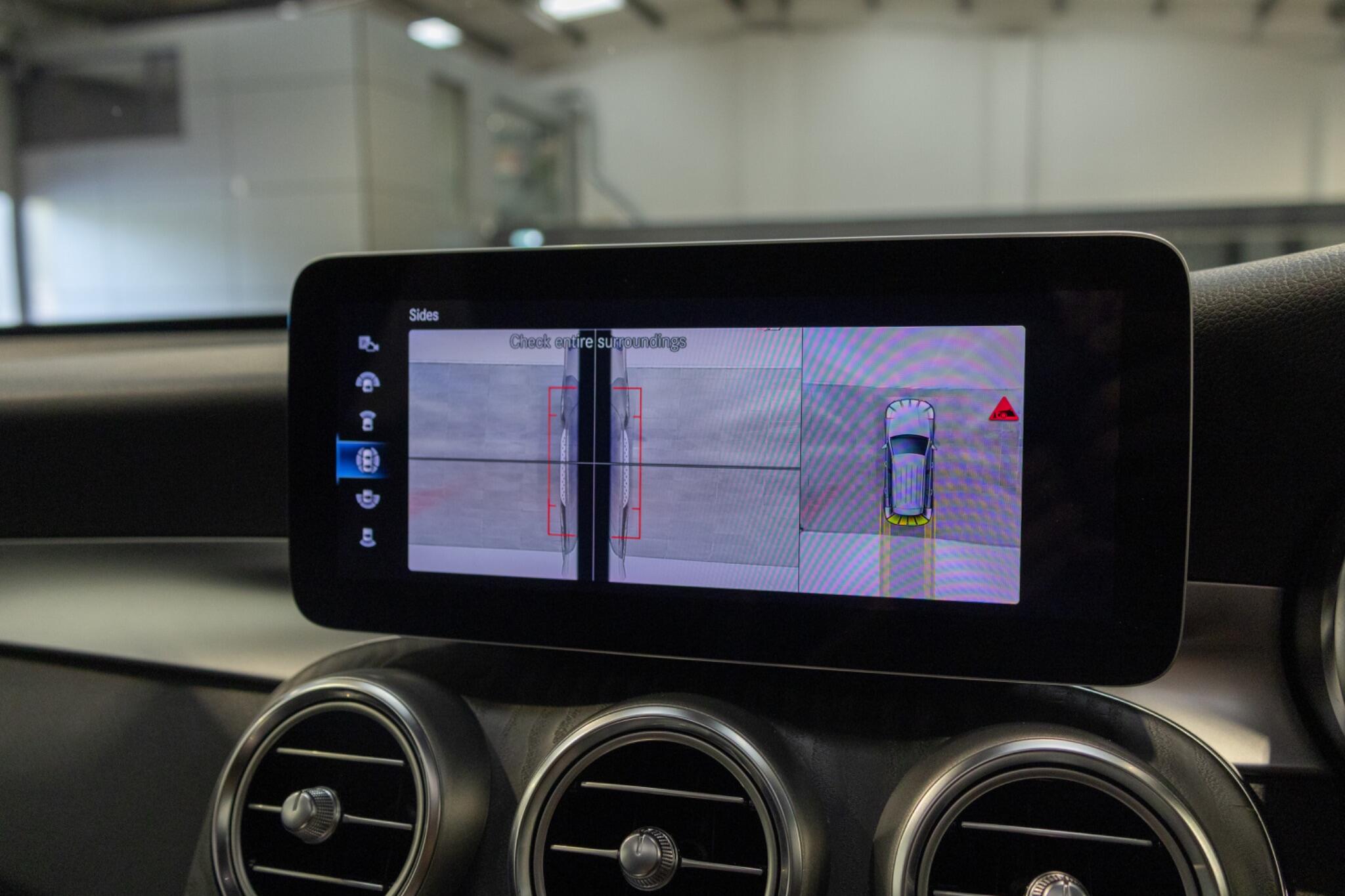 Mercedes-Benz GLC view 33