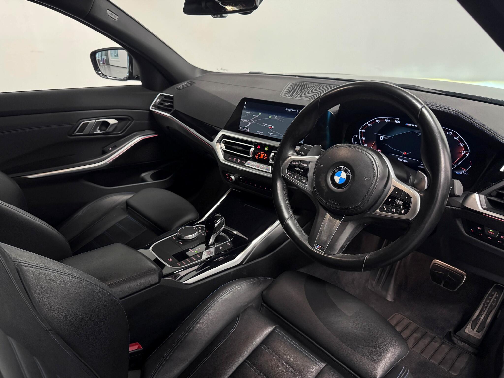 BMW 3 Series view 36