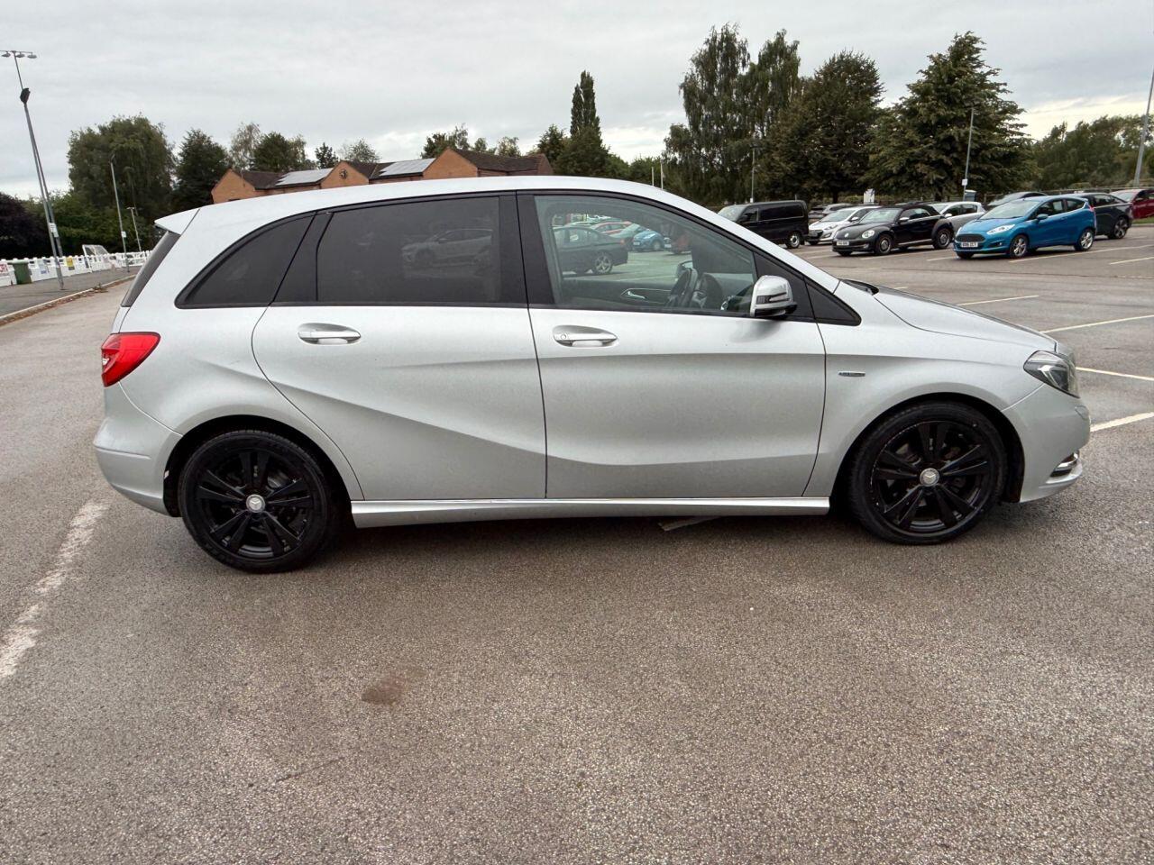 Mercedes-Benz B Class view 21