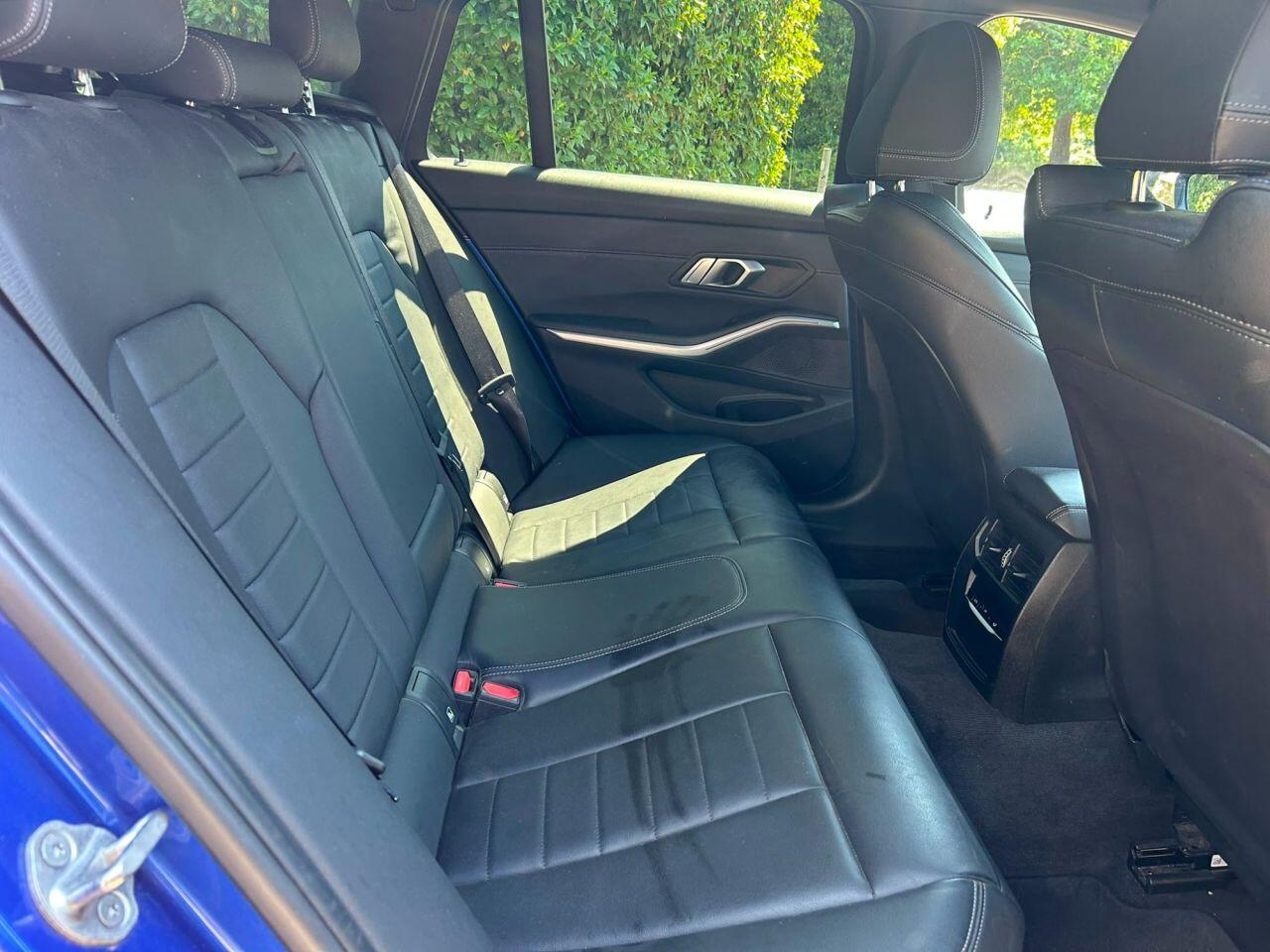 BMW 3 Series view 20