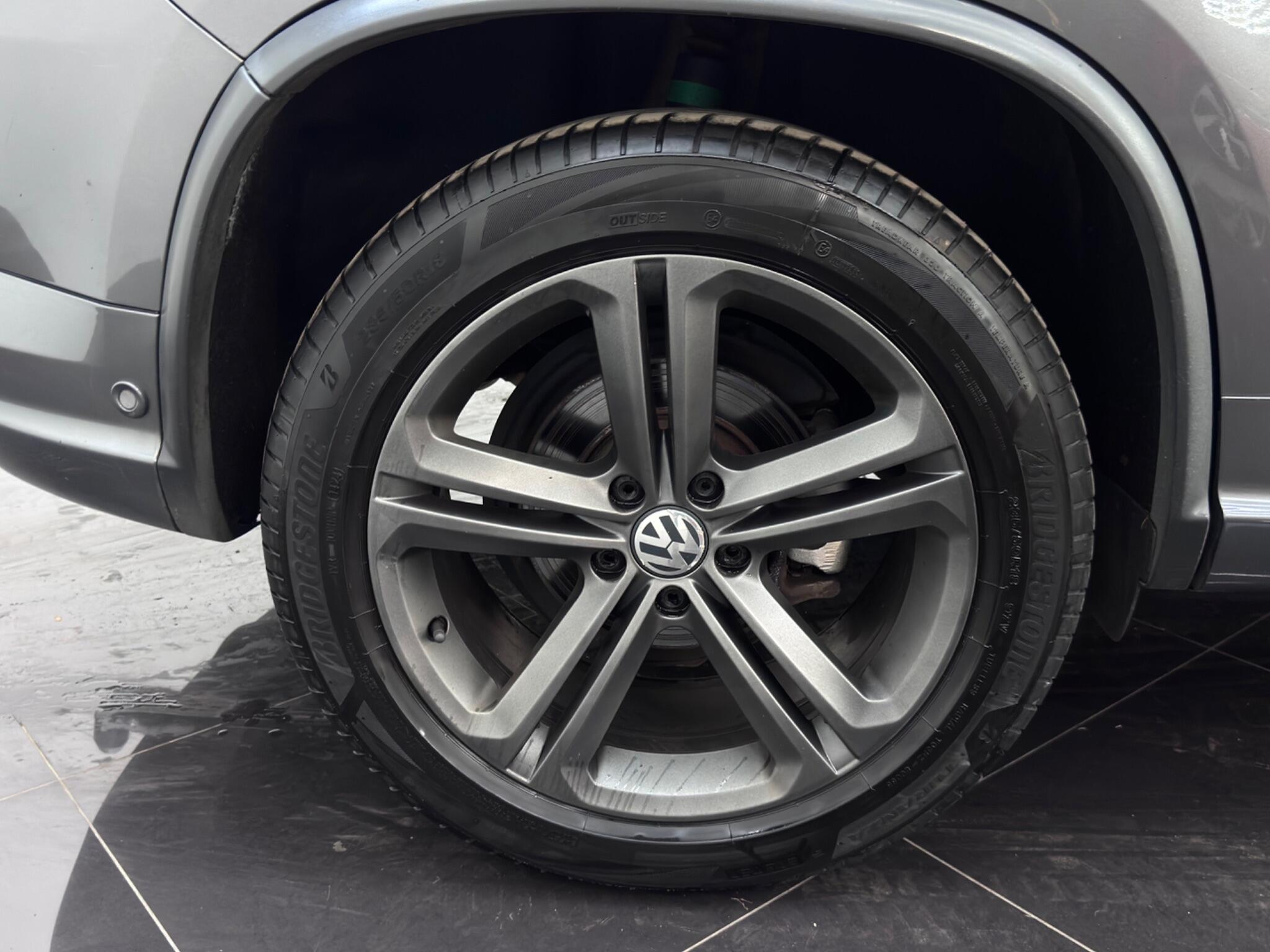 Volkswagen Tiguan view 59
