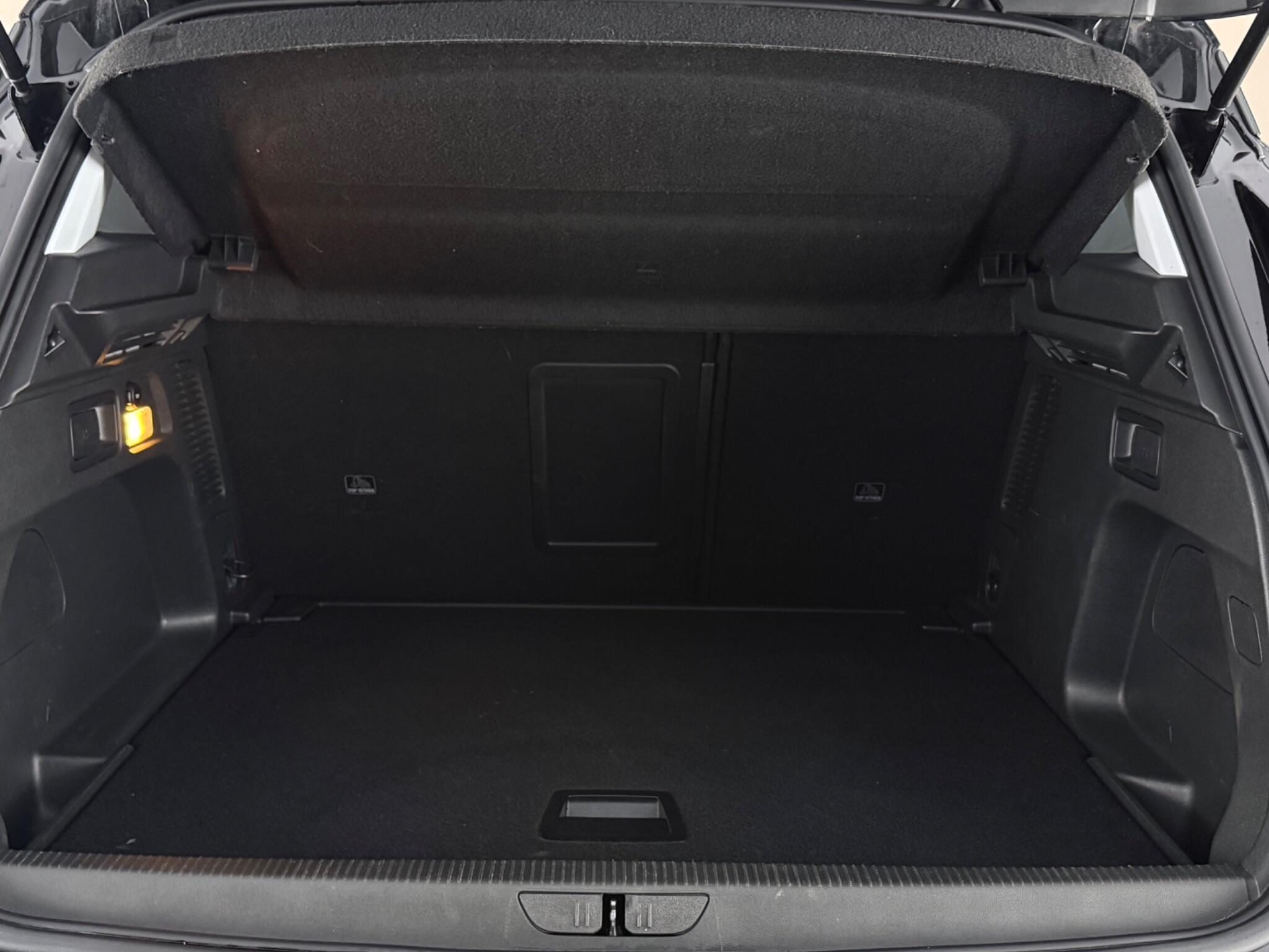 Vauxhall Grandland X view 10