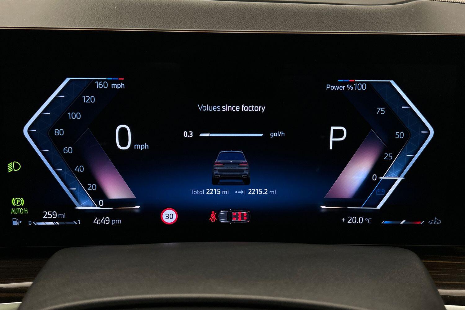 BMW X7 view 10