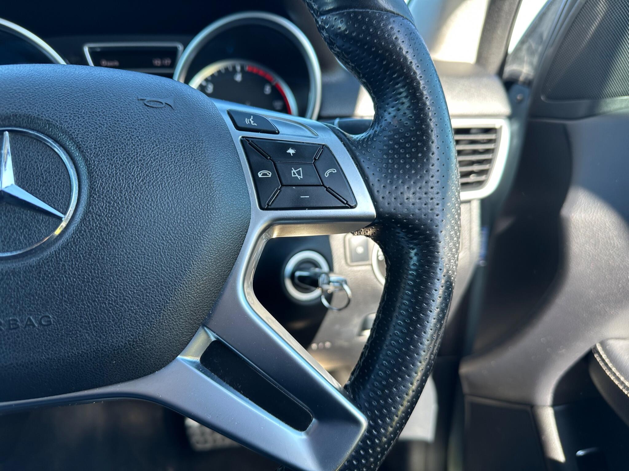 Mercedes-Benz M Class view 10