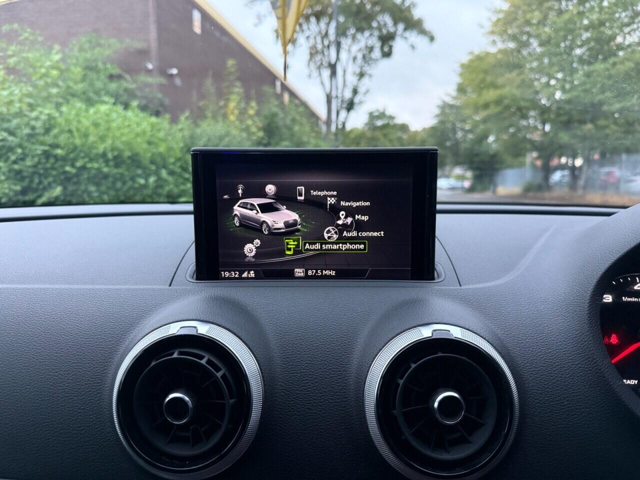 Audi A3 view 22